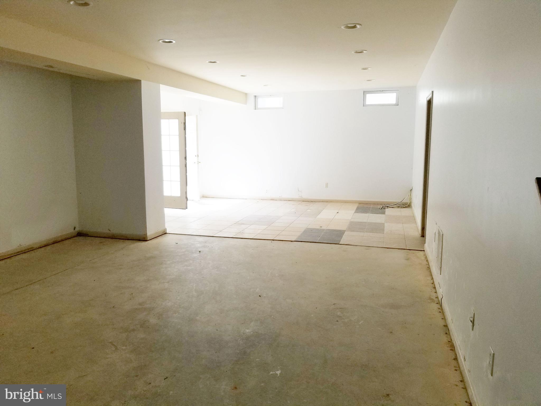 COKESBURY MANOR - Residential