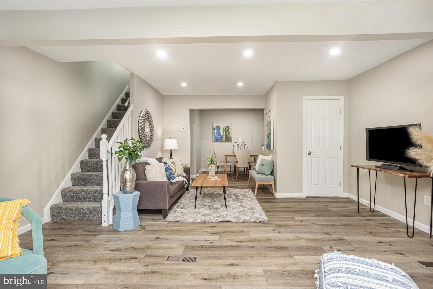 EDGEWOOD MEADOWS - Residential