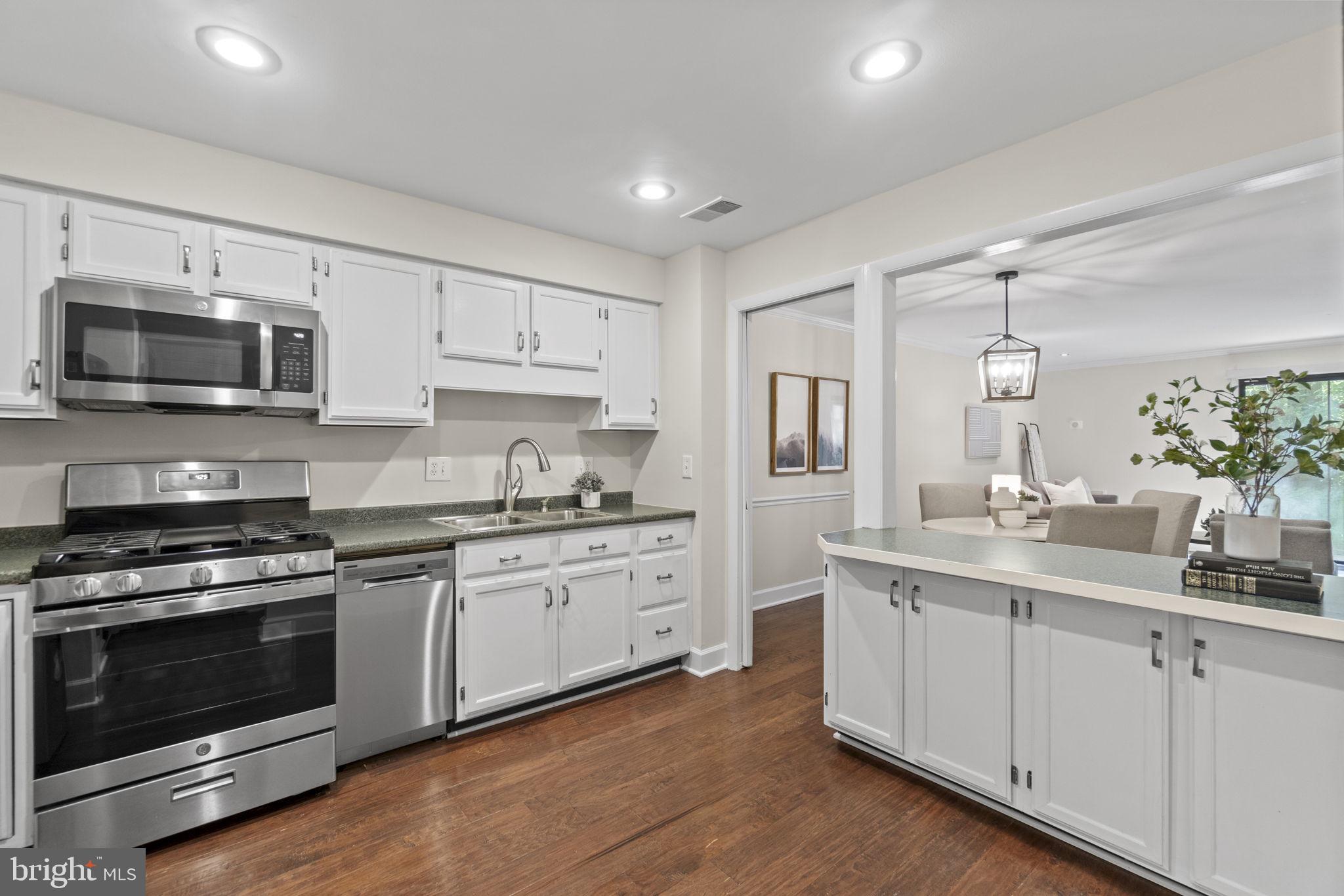 STEPPES OF BARCROFT - Residential