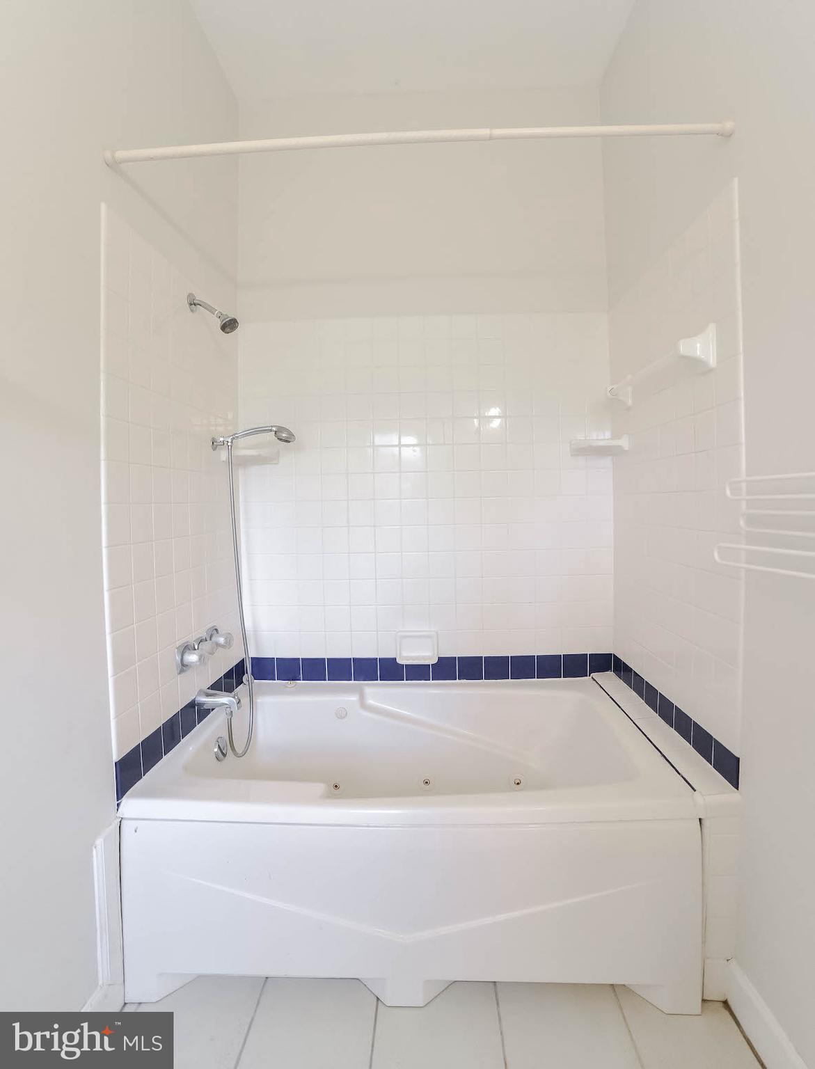 WELLINGTON WOODS - Residential