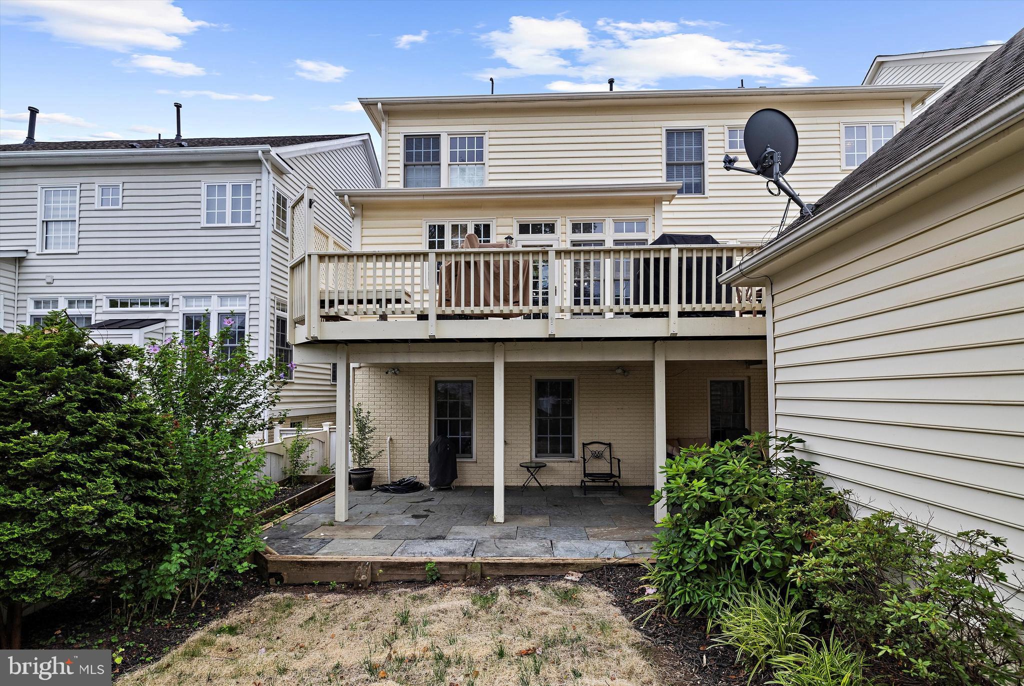 LAKELANDS - Residential