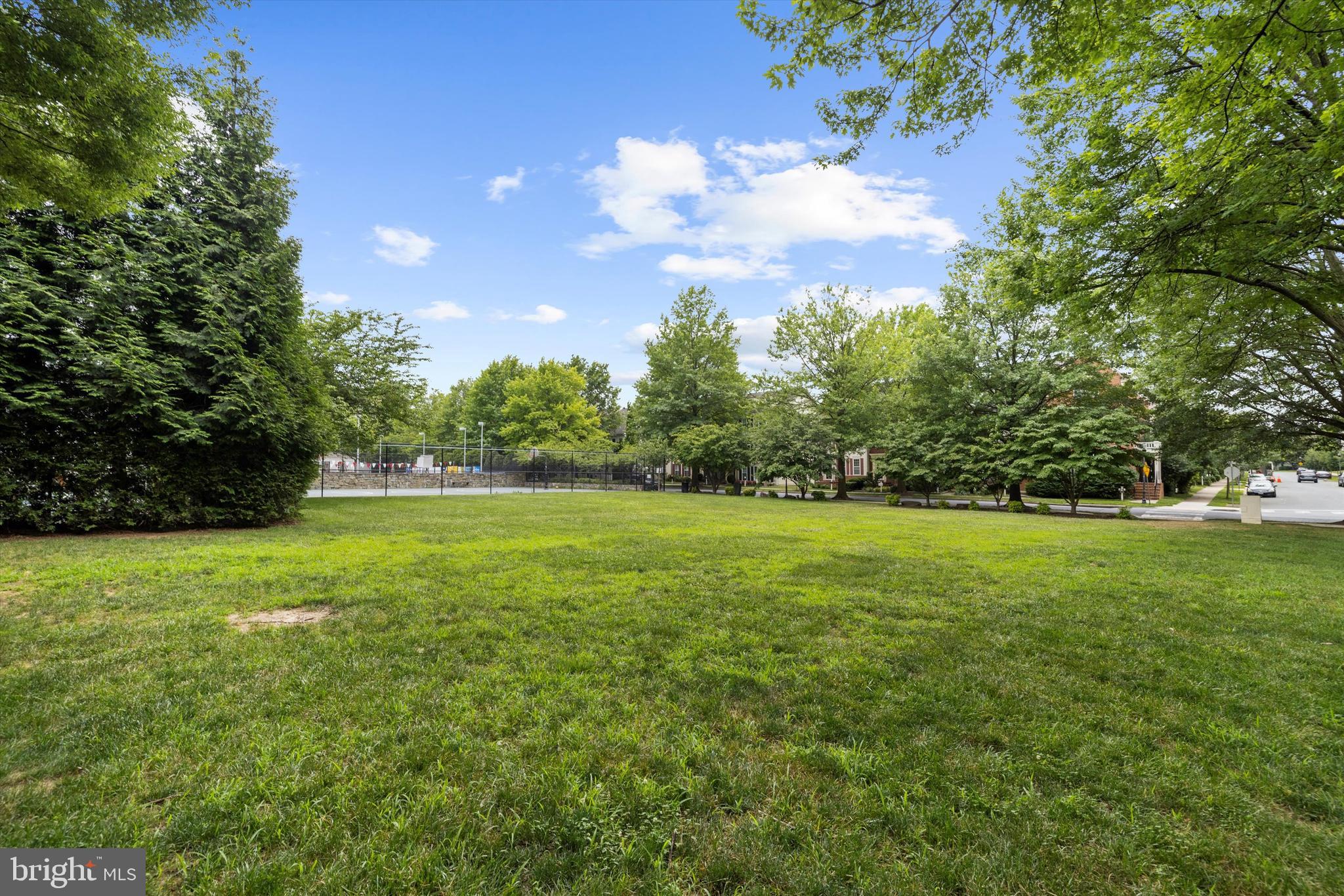 LAKELANDS - Residential