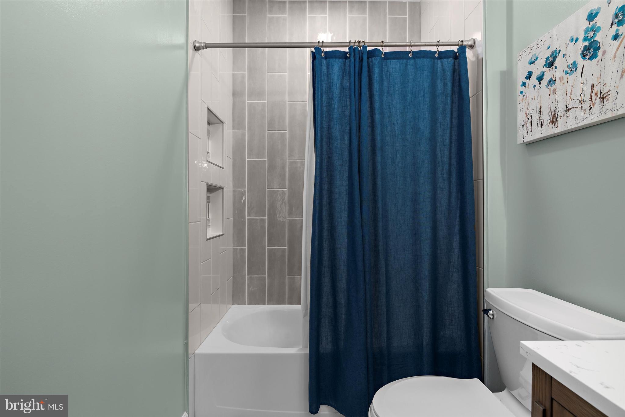 LAKELANDS - Residential