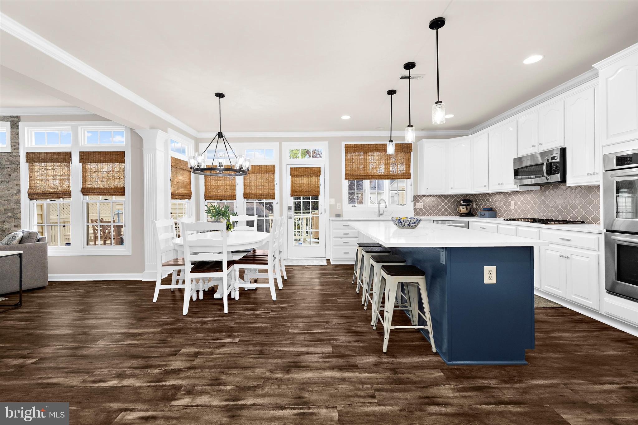 LAKELANDS - Residential