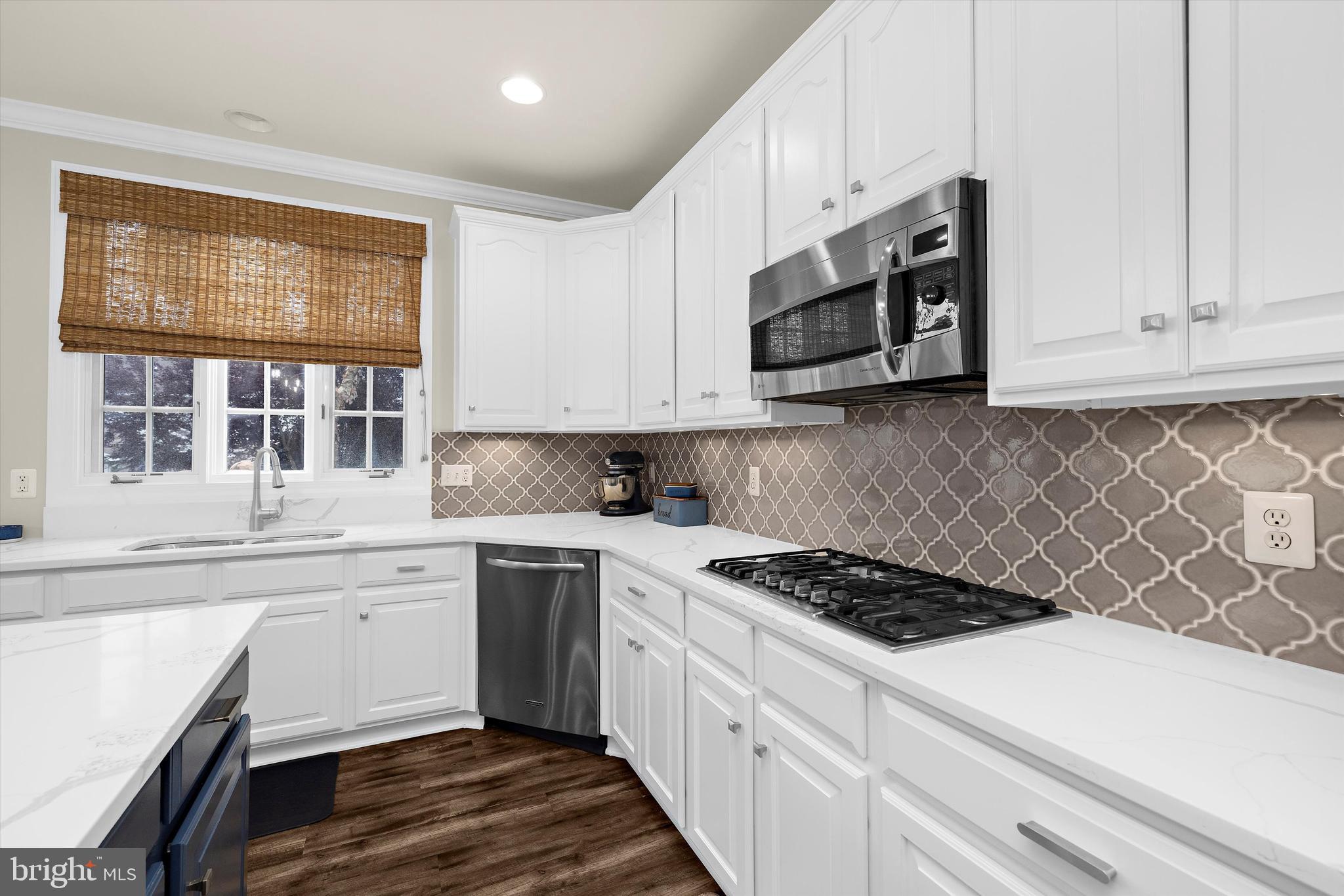 LAKELANDS - Residential