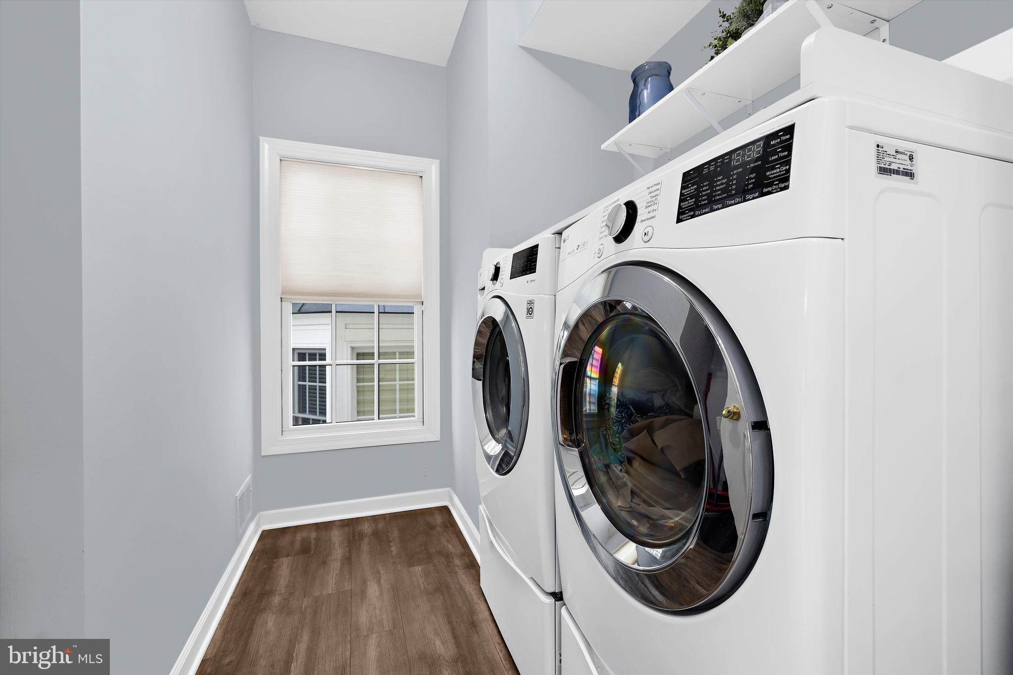 LAKELANDS - Residential