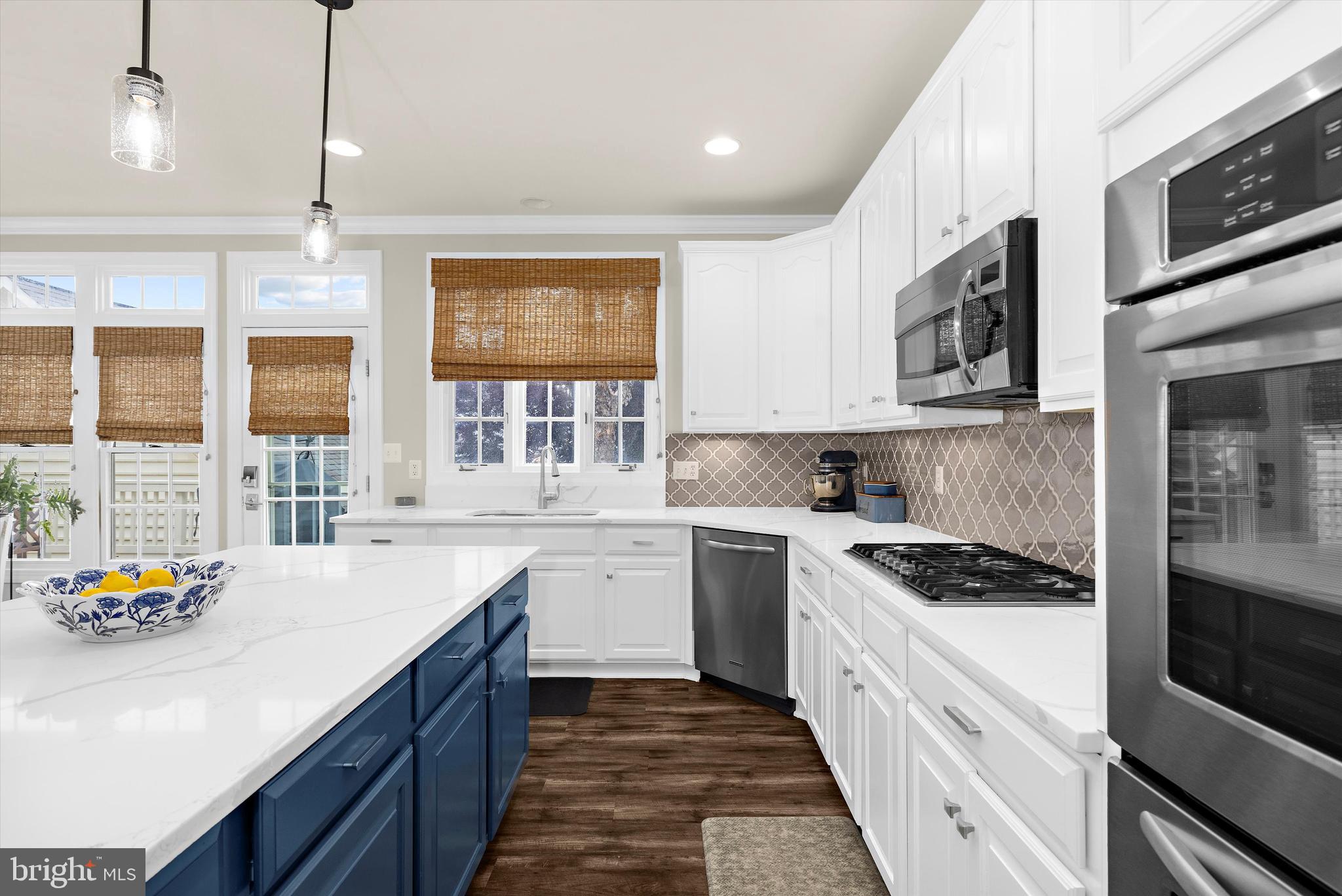 LAKELANDS - Residential