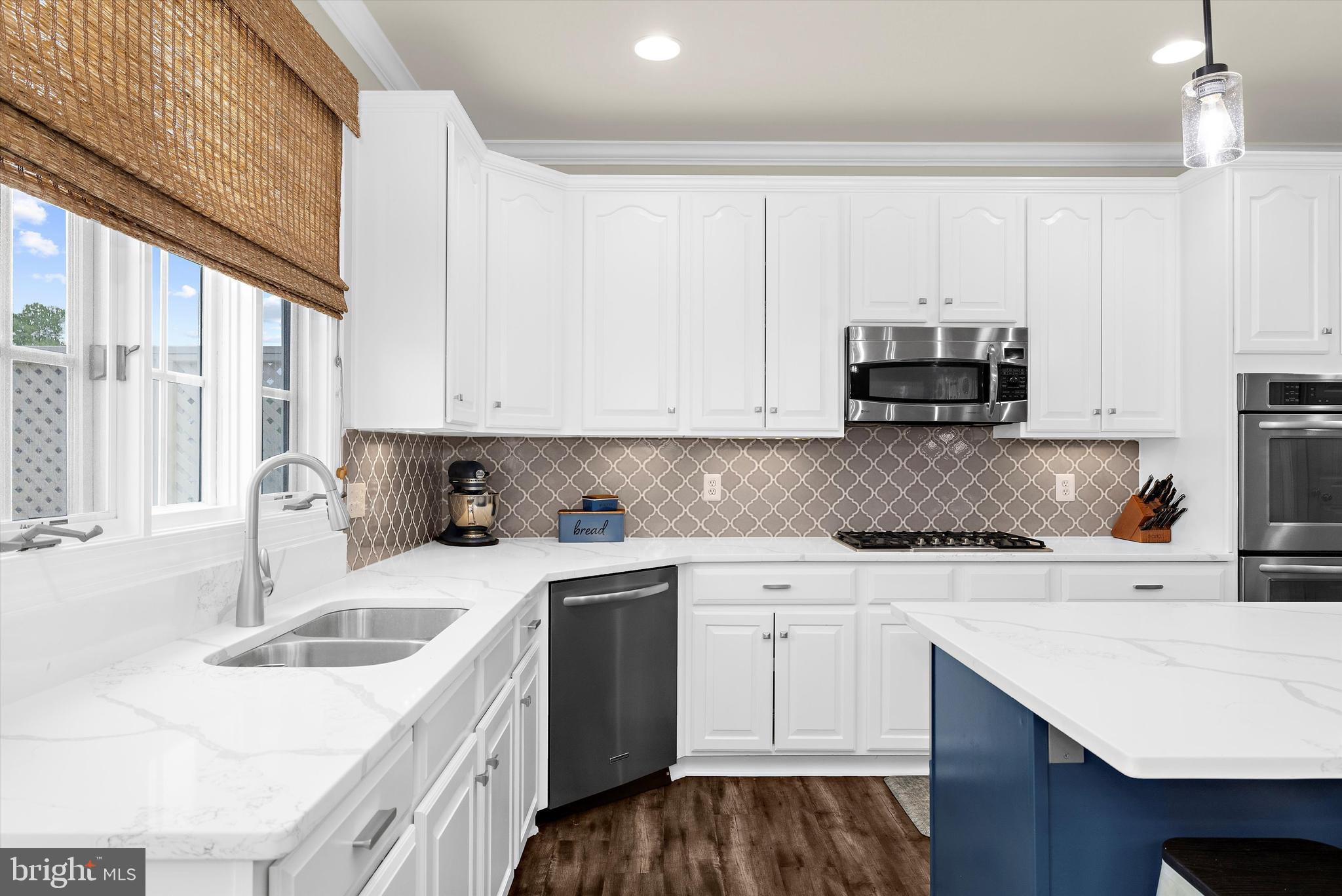 LAKELANDS - Residential