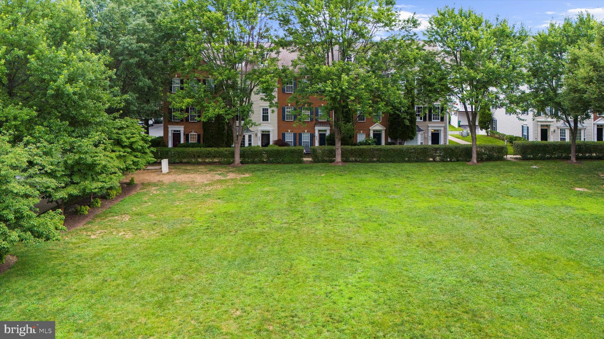 LAKELANDS - Residential