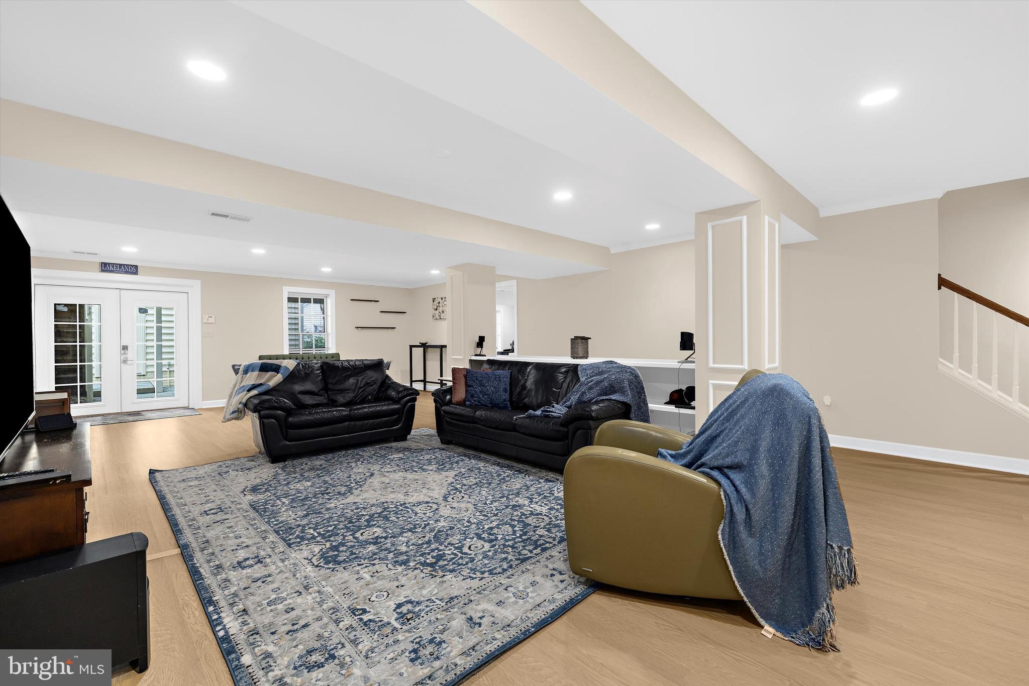 LAKELANDS - Residential