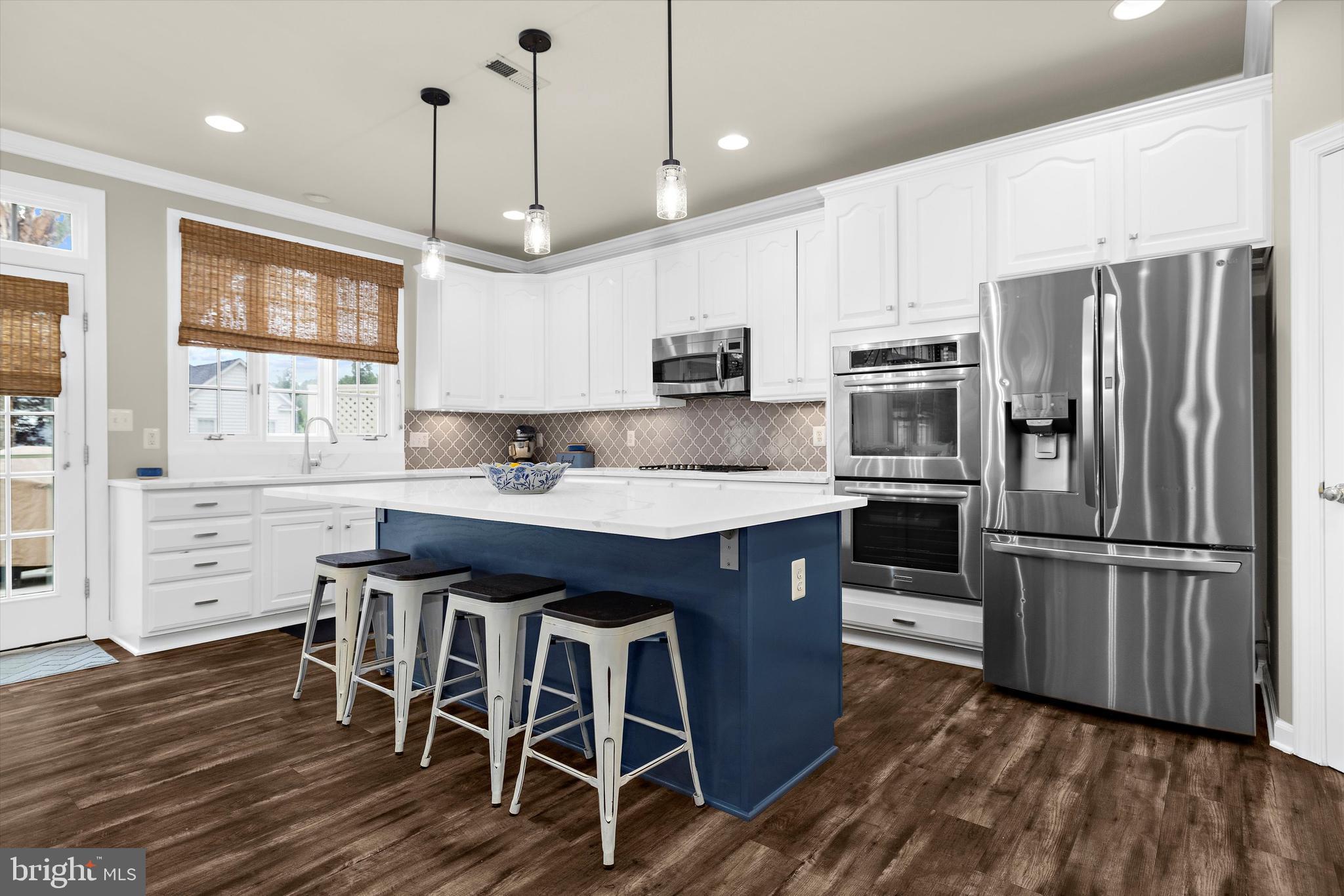 LAKELANDS - Residential