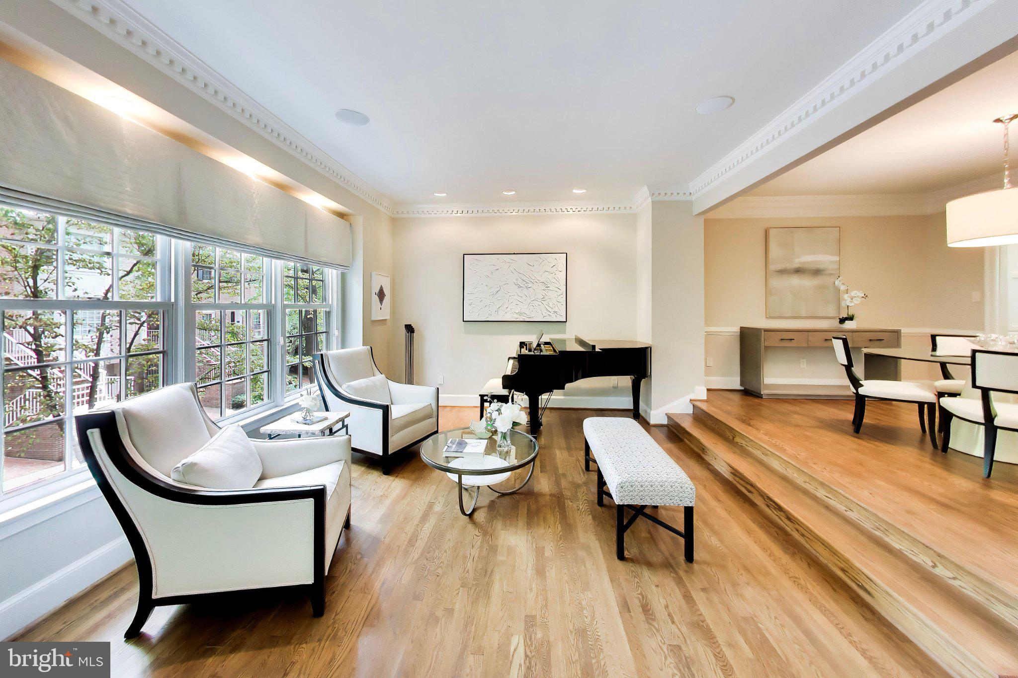8039 QUARRY RIDGE WAY