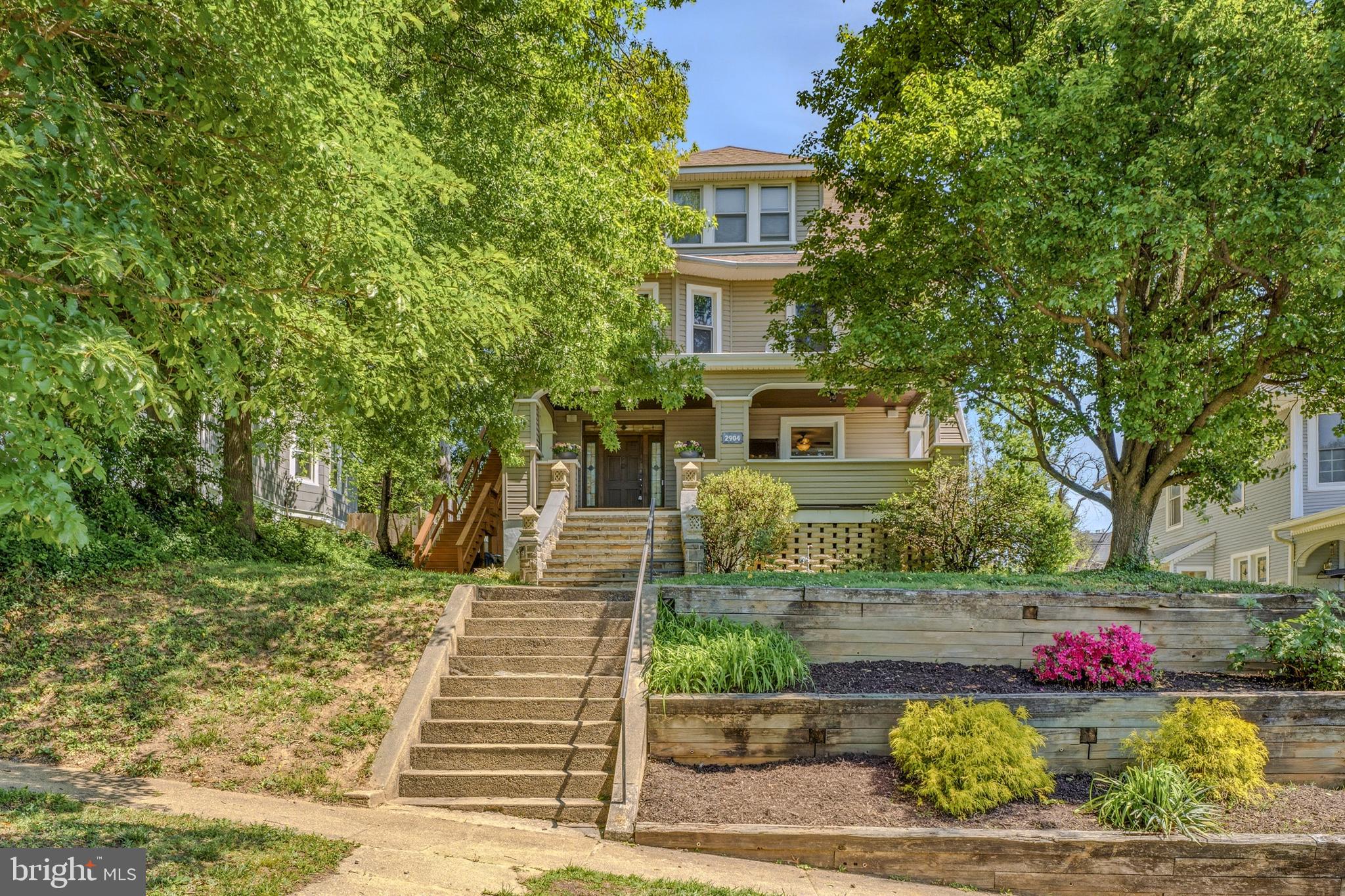 LAURAVILLE HISTORIC DISTRICT - Residential
