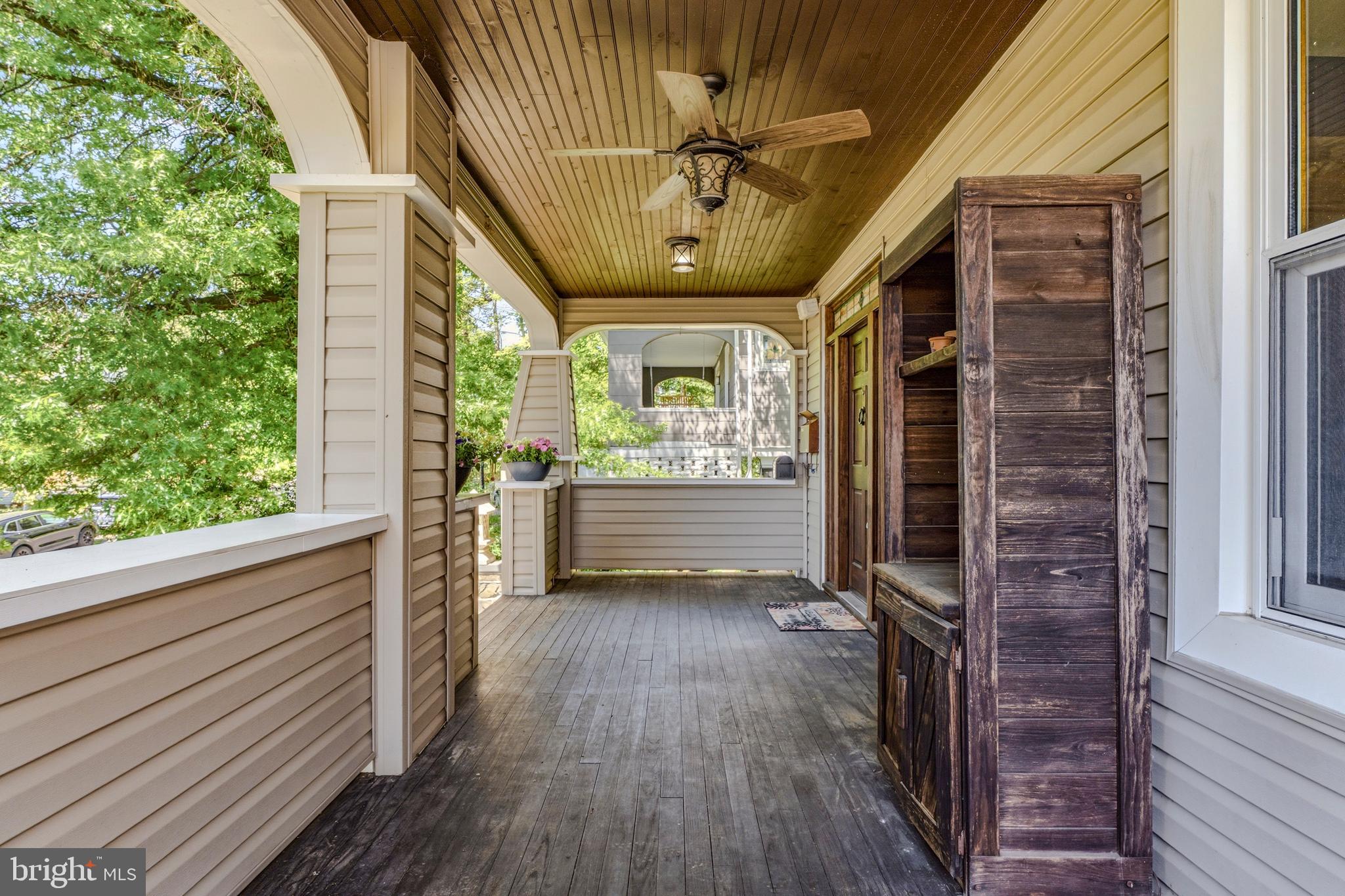 LAURAVILLE HISTORIC DISTRICT - Residential