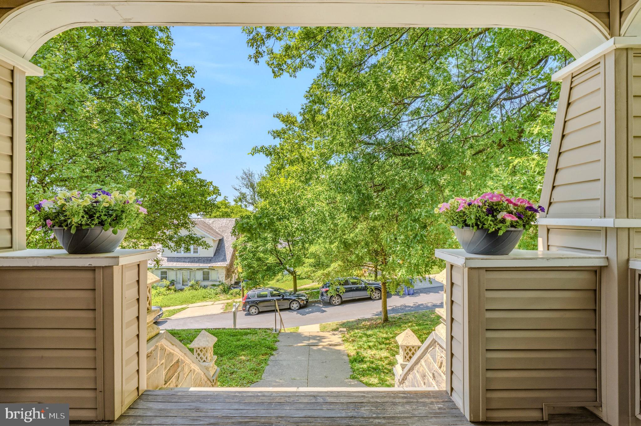 LAURAVILLE HISTORIC DISTRICT - Residential