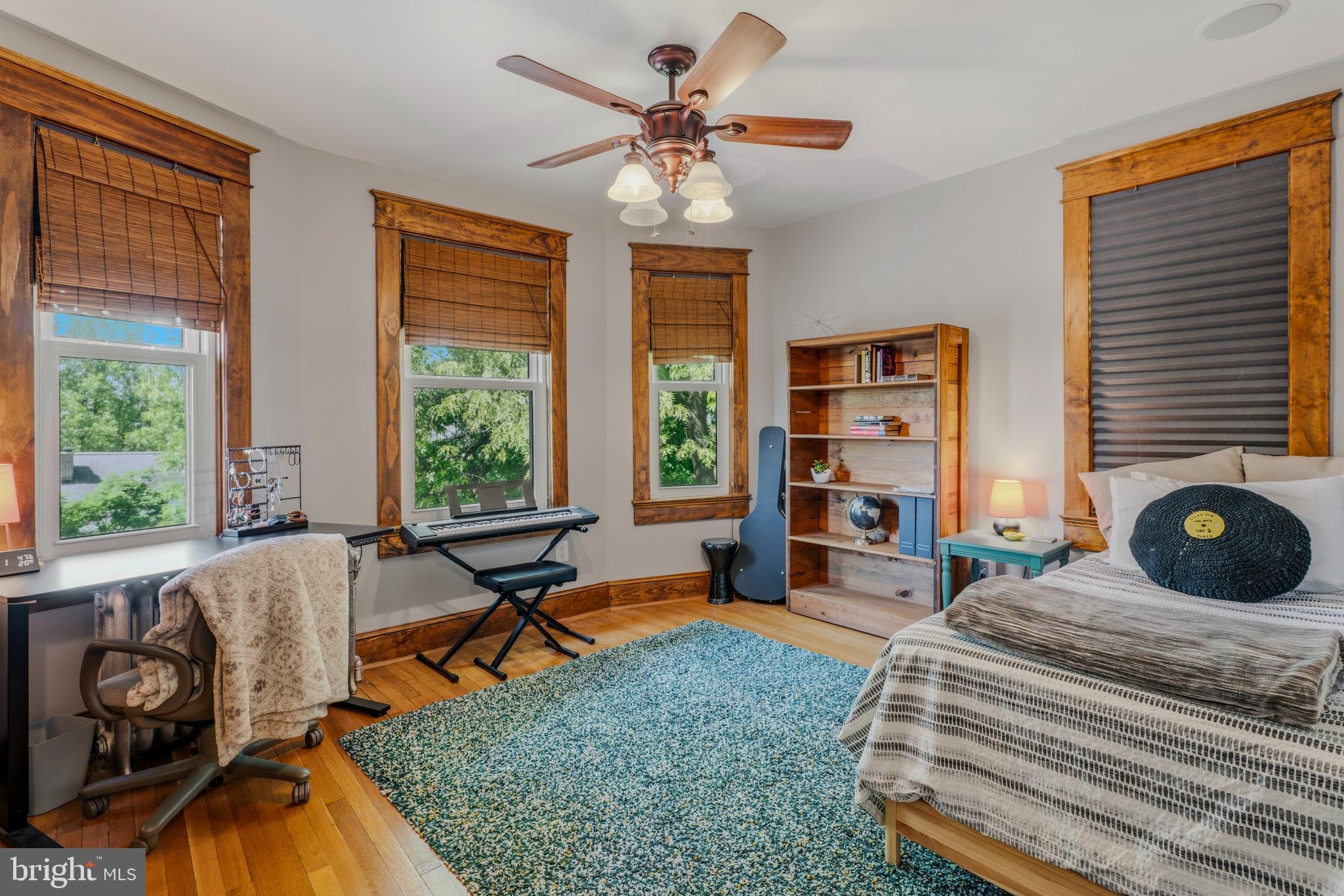 LAURAVILLE HISTORIC DISTRICT - Residential