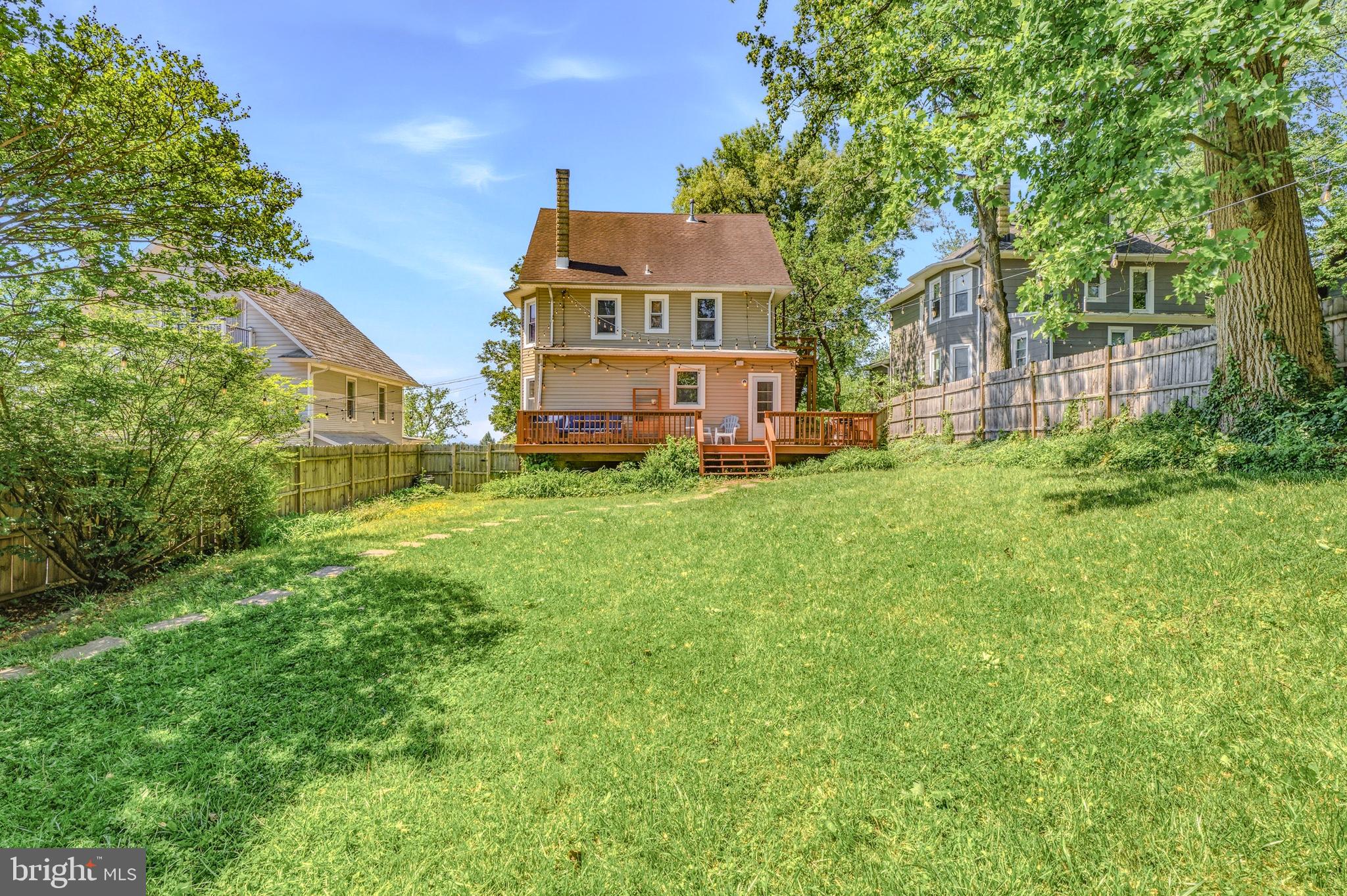 LAURAVILLE HISTORIC DISTRICT - Residential