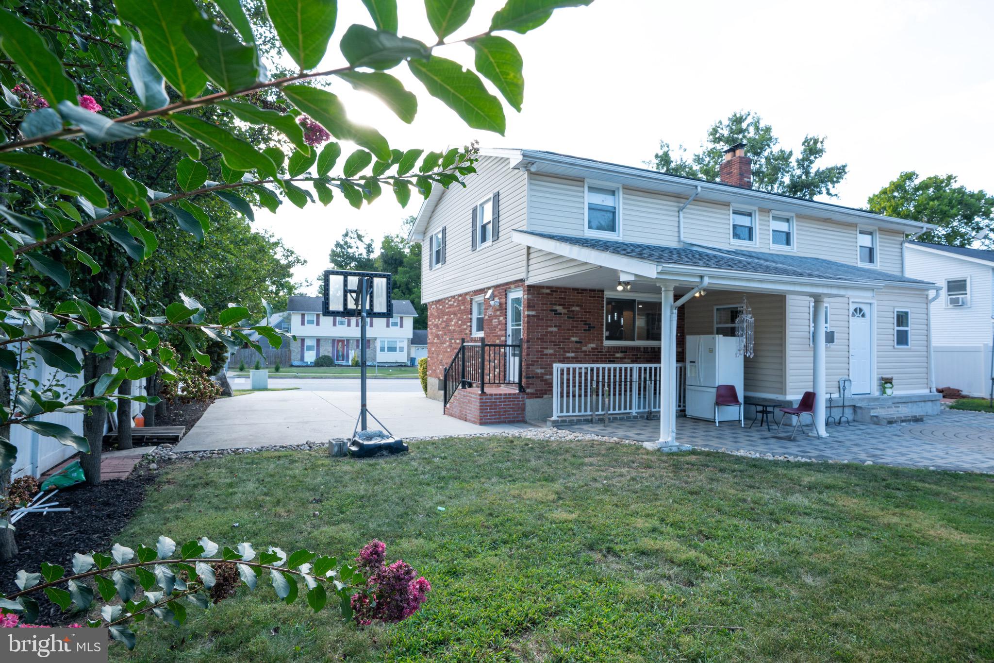 10201 GREENSIDE DRIVE
