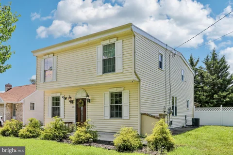 MLS: NJCD2122234