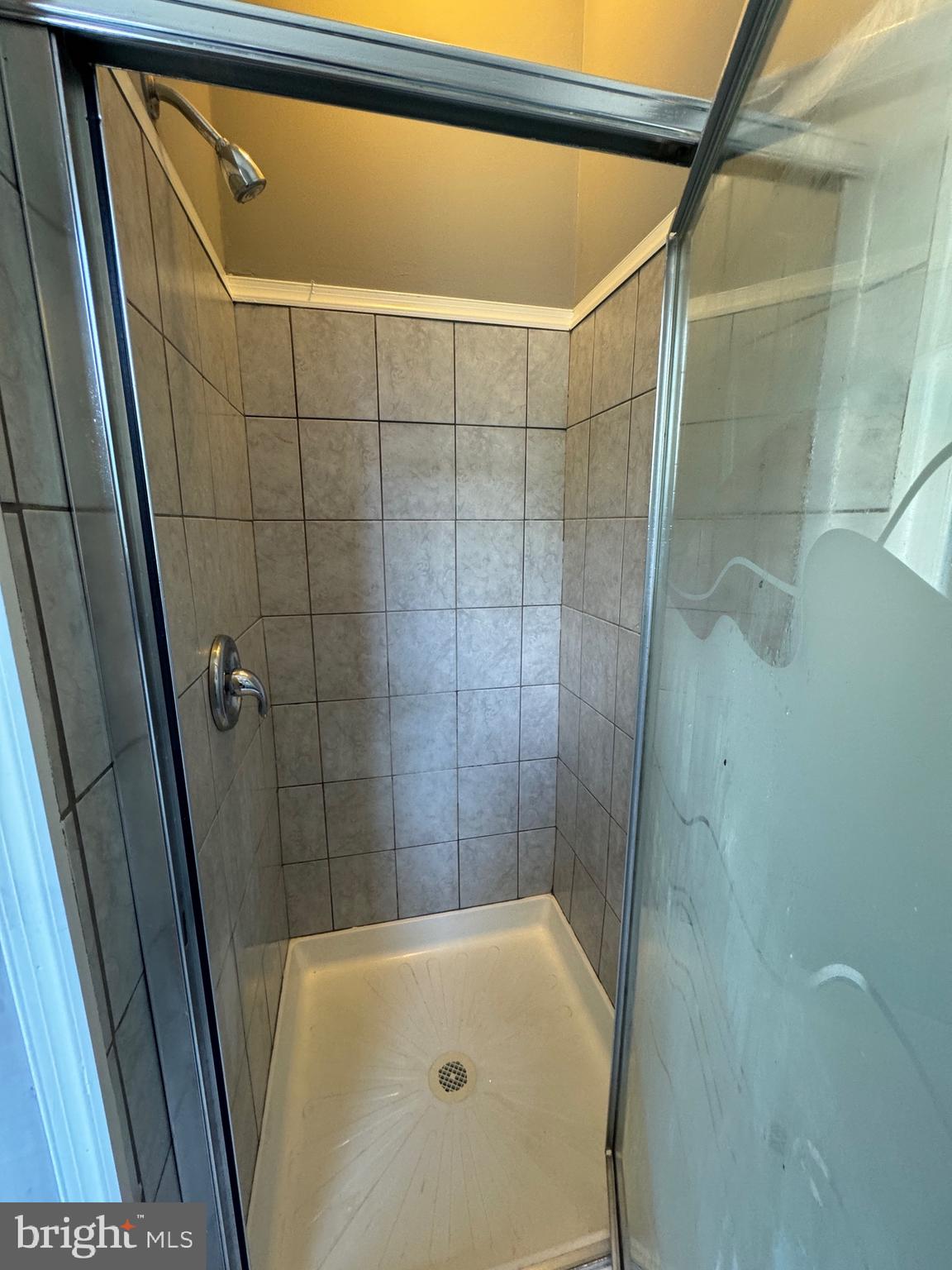 MONDAWMIN - Residential Lease