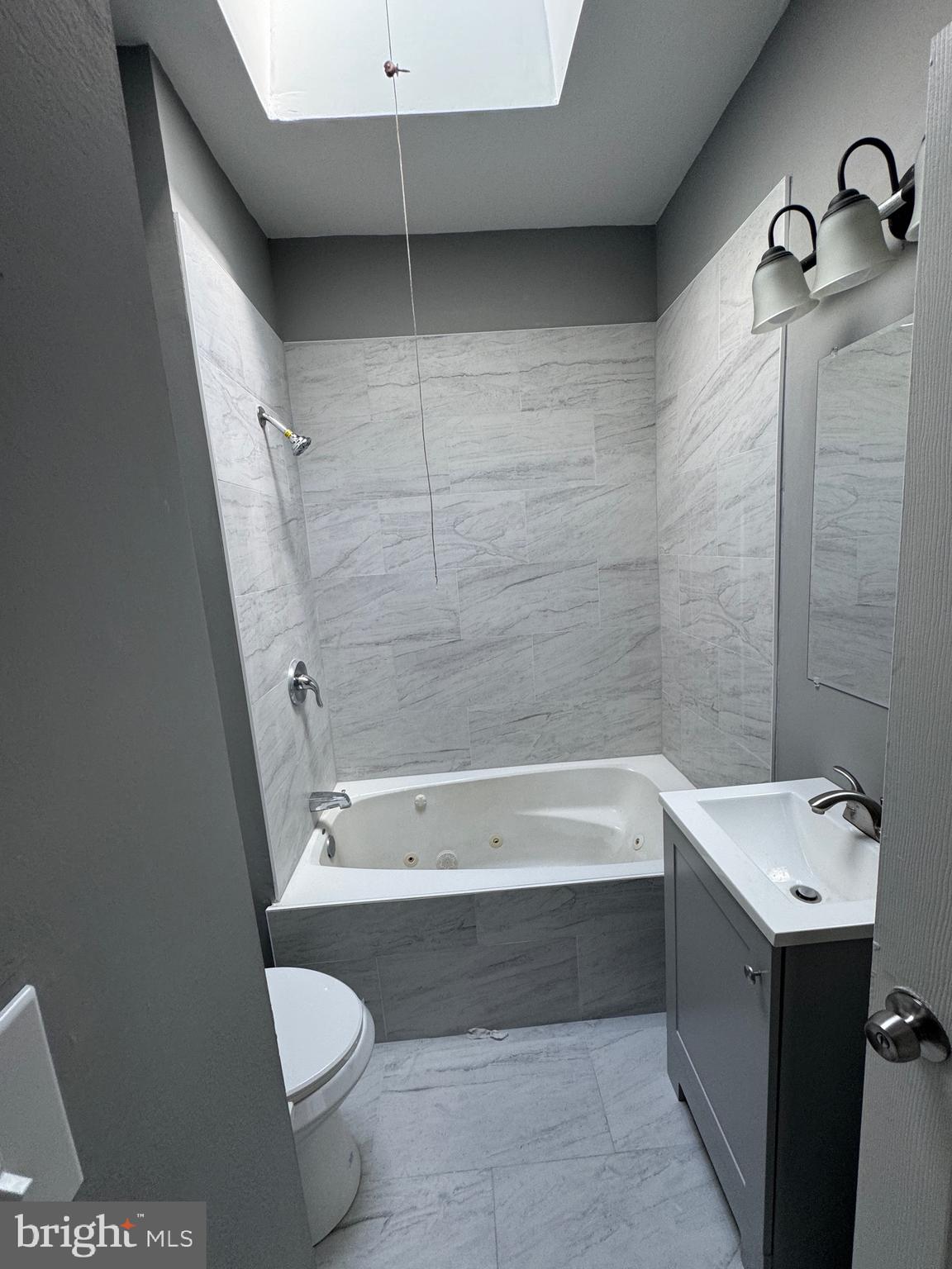 MONDAWMIN - Residential Lease