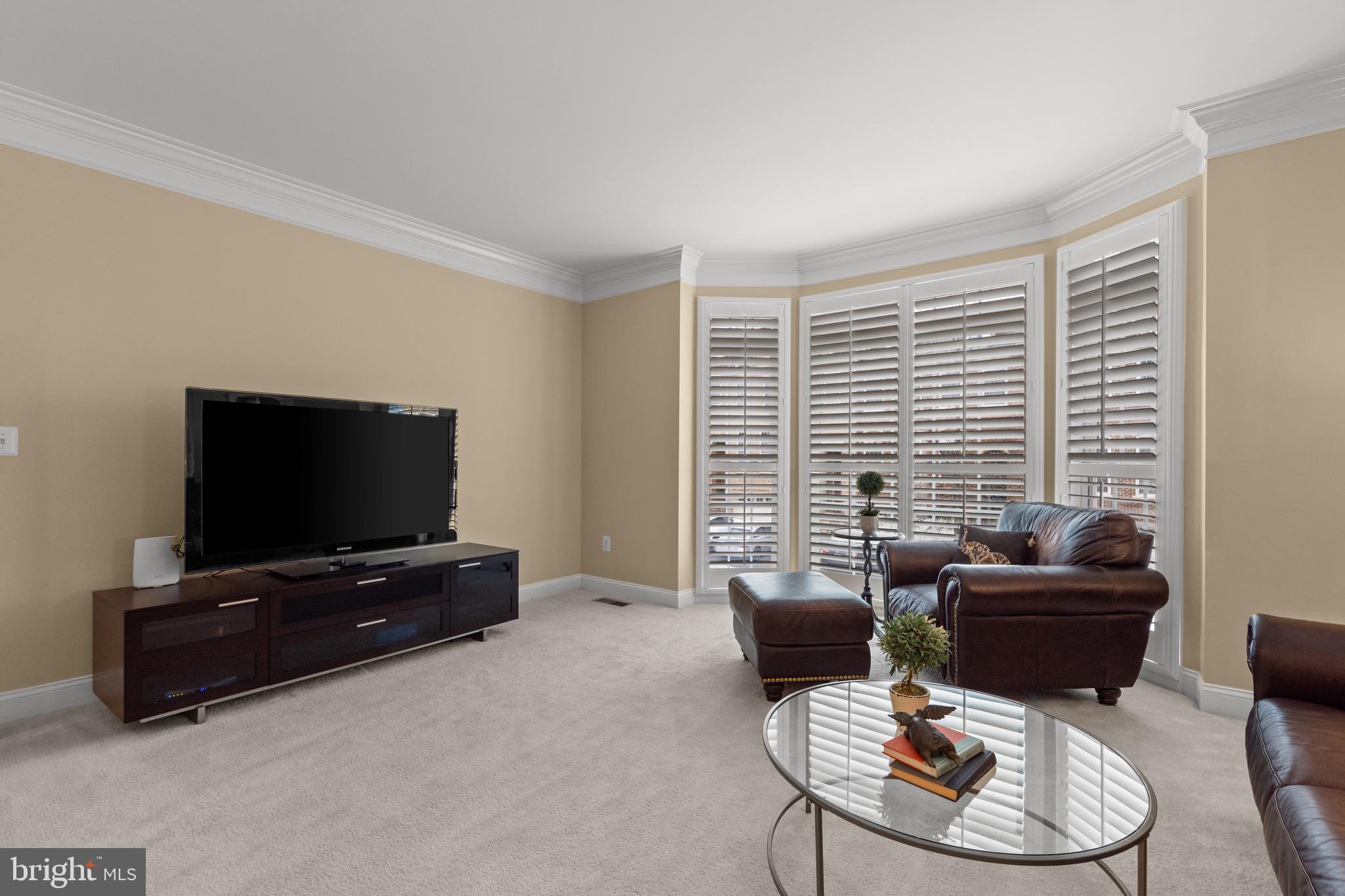 BRADDOCK CORNER - Residential