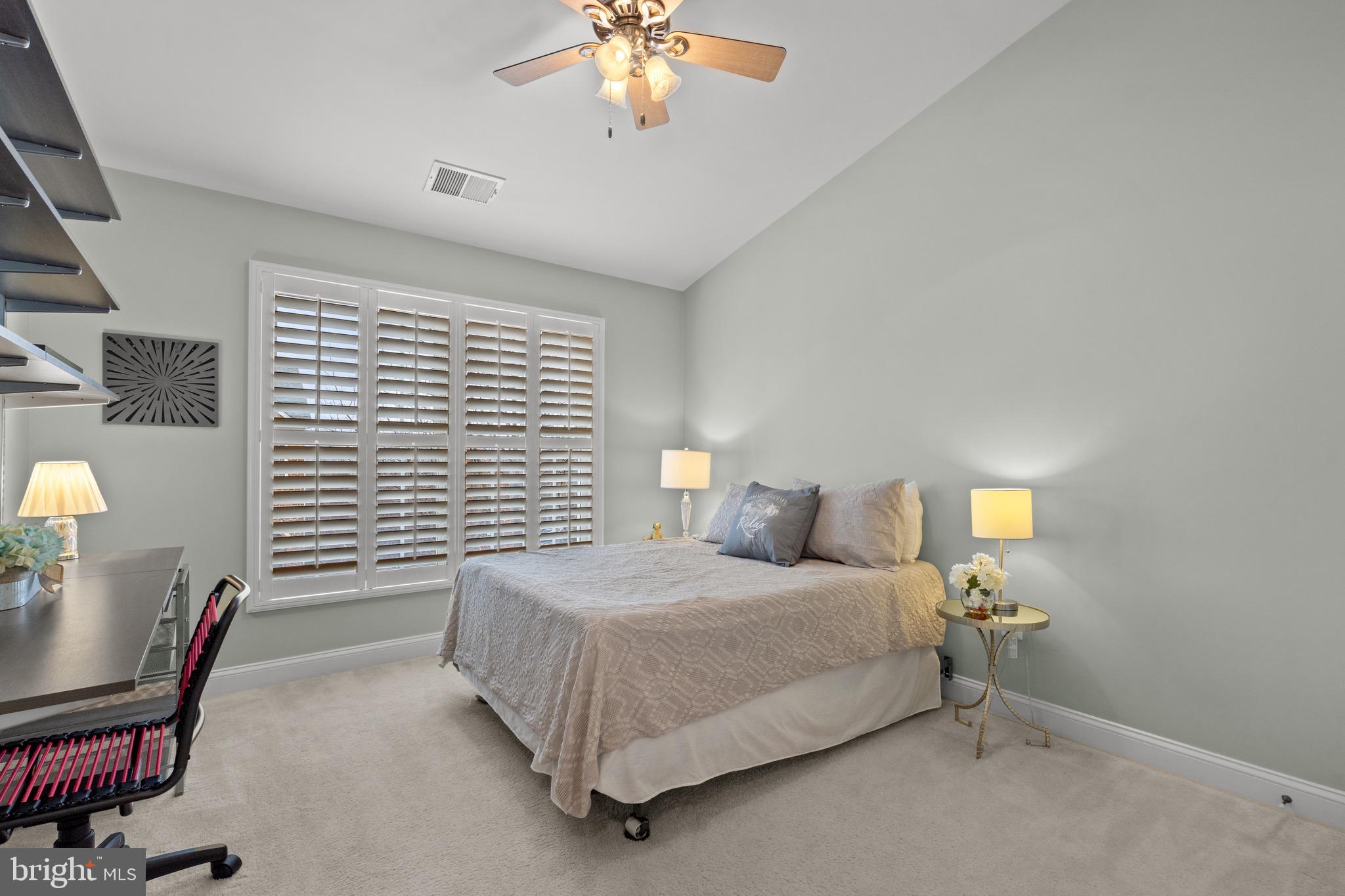 BRADDOCK CORNER - Residential