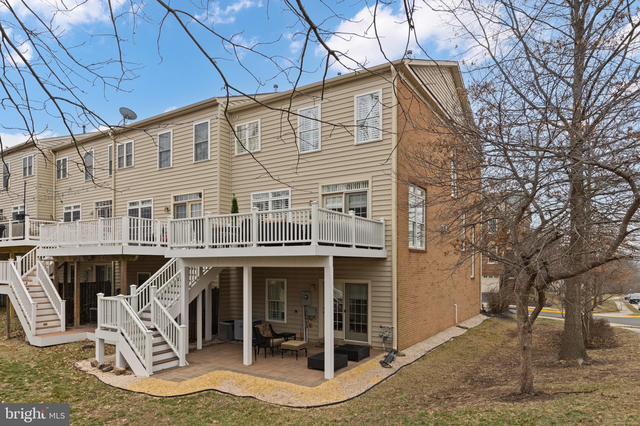 BRADDOCK CORNER - Residential