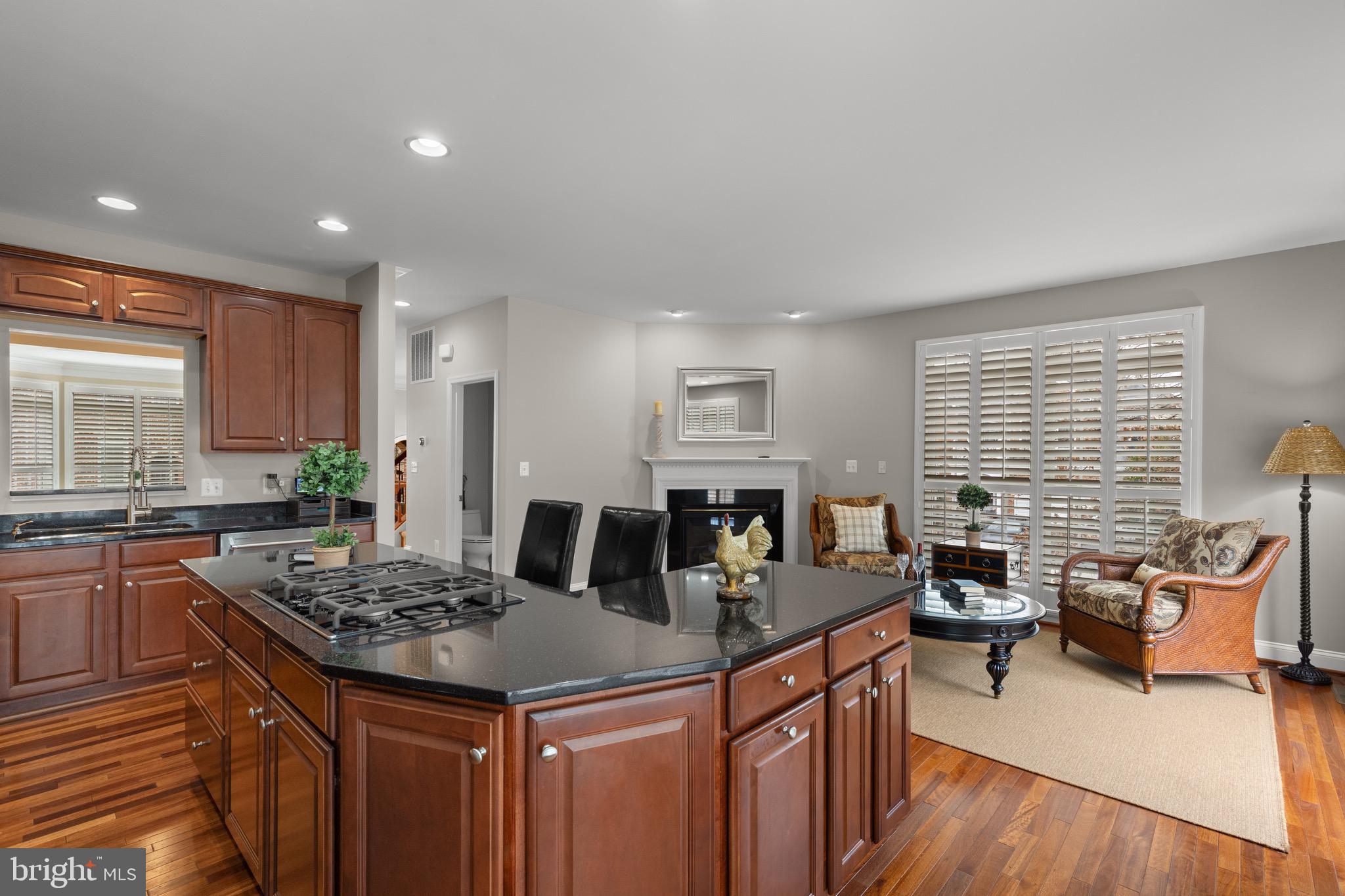 BRADDOCK CORNER - Residential