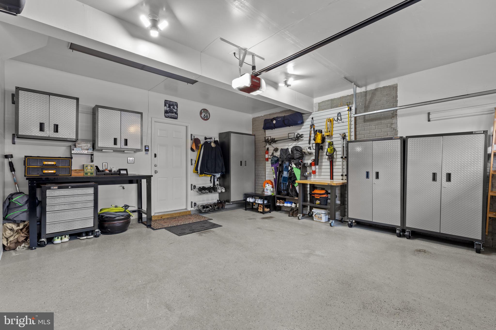 BRADDOCK CORNER - Residential