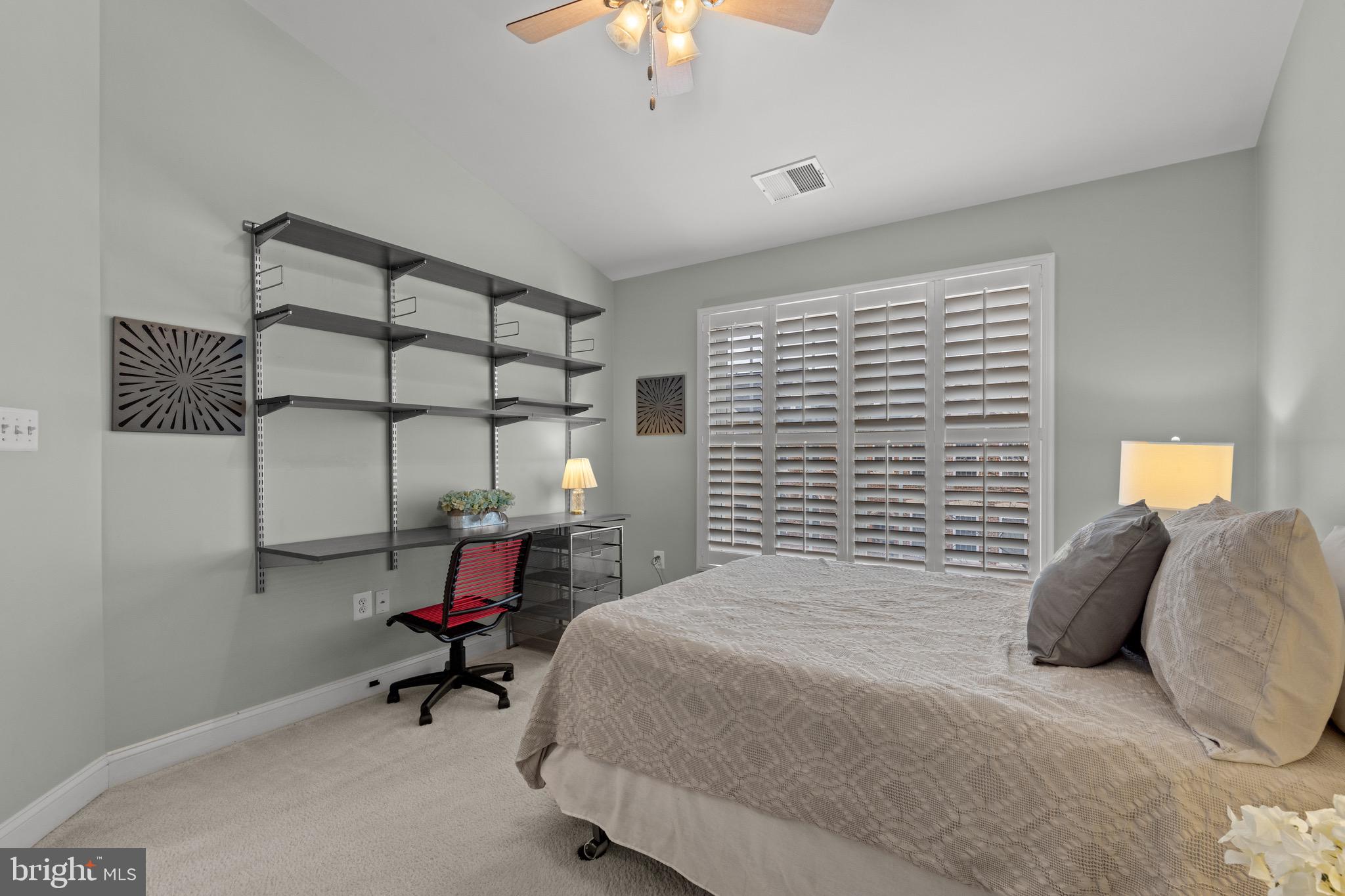 BRADDOCK CORNER - Residential