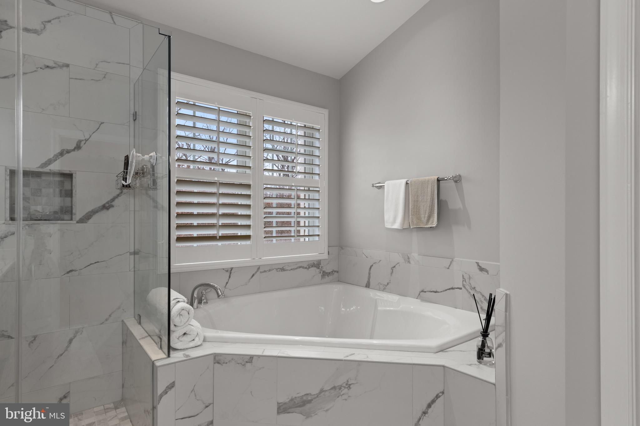 BRADDOCK CORNER - Residential