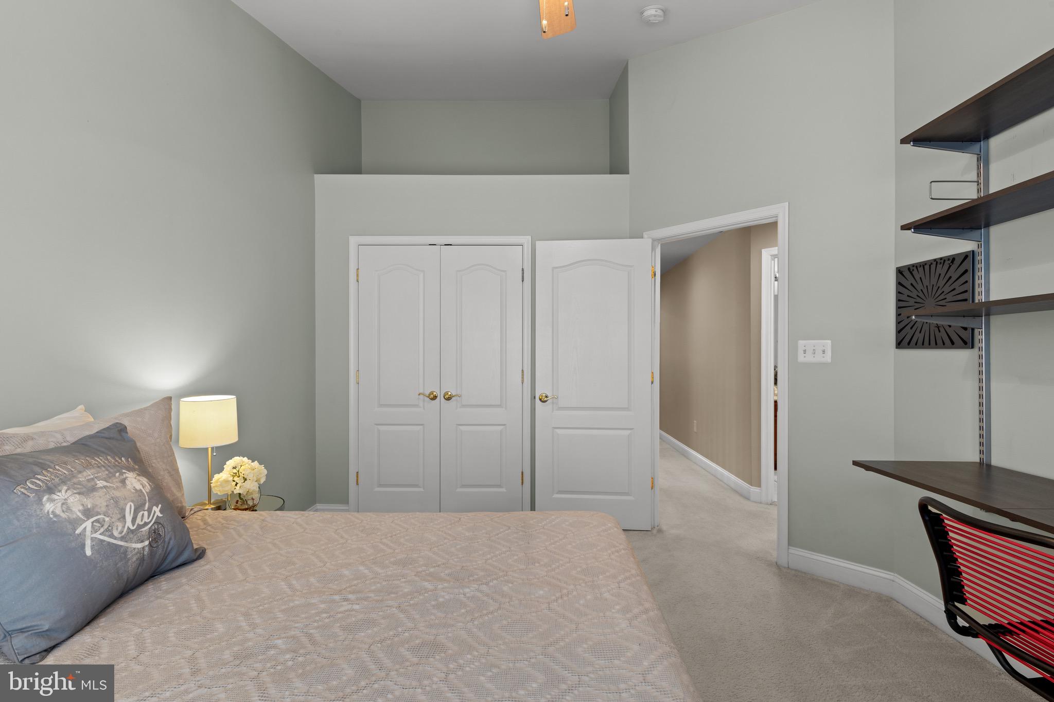 BRADDOCK CORNER - Residential