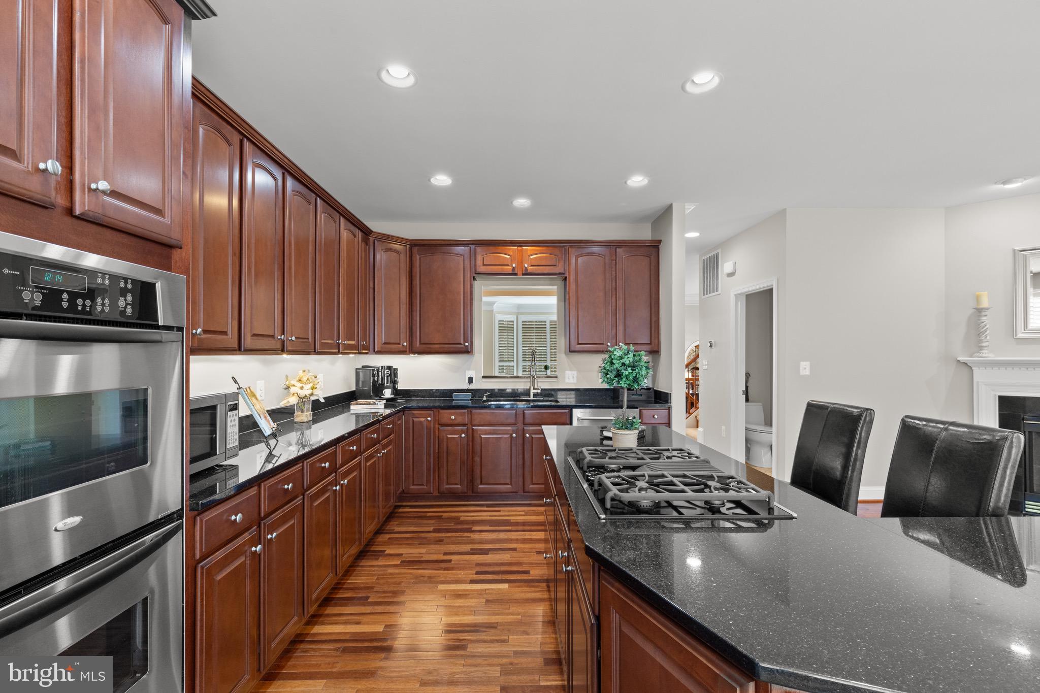 BRADDOCK CORNER - Residential