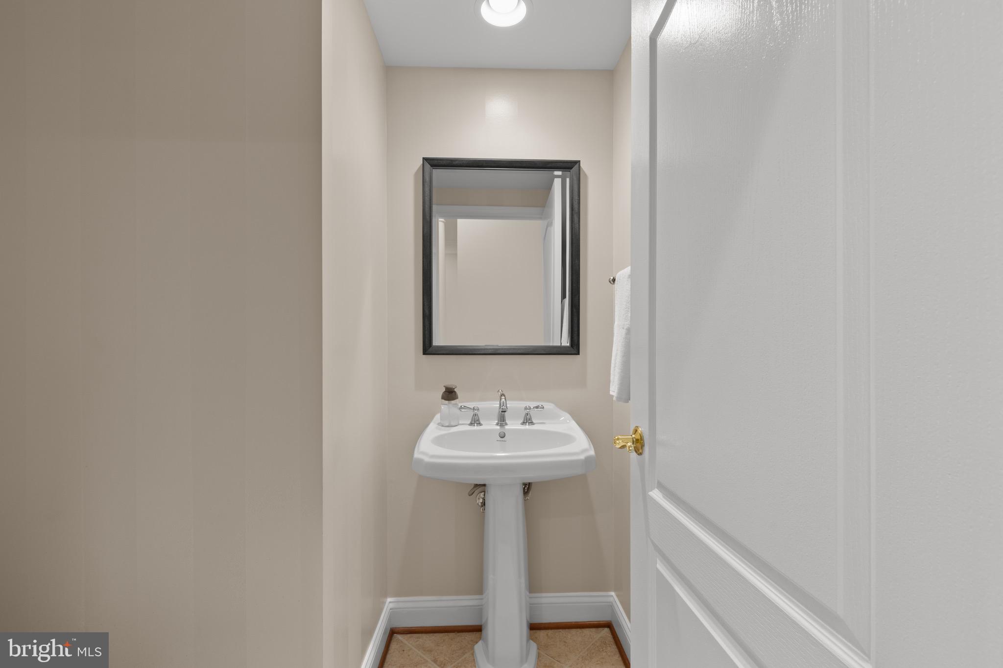 BRADDOCK CORNER - Residential