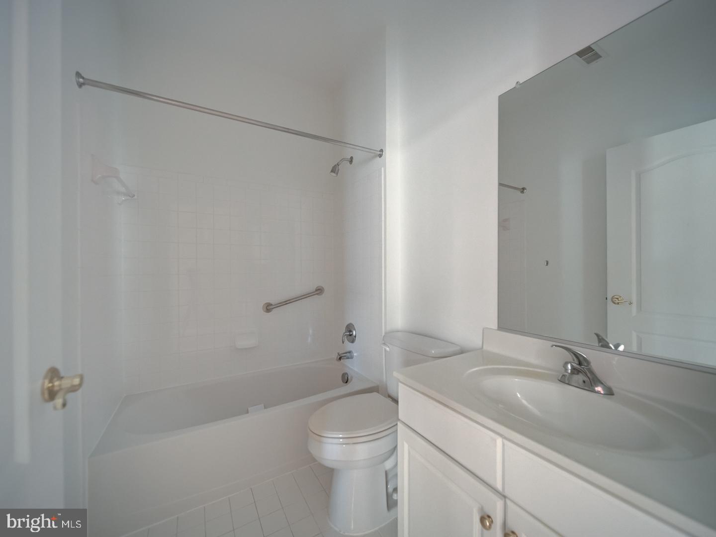 PINES OF LAUREL-PLAT 13- - Residential