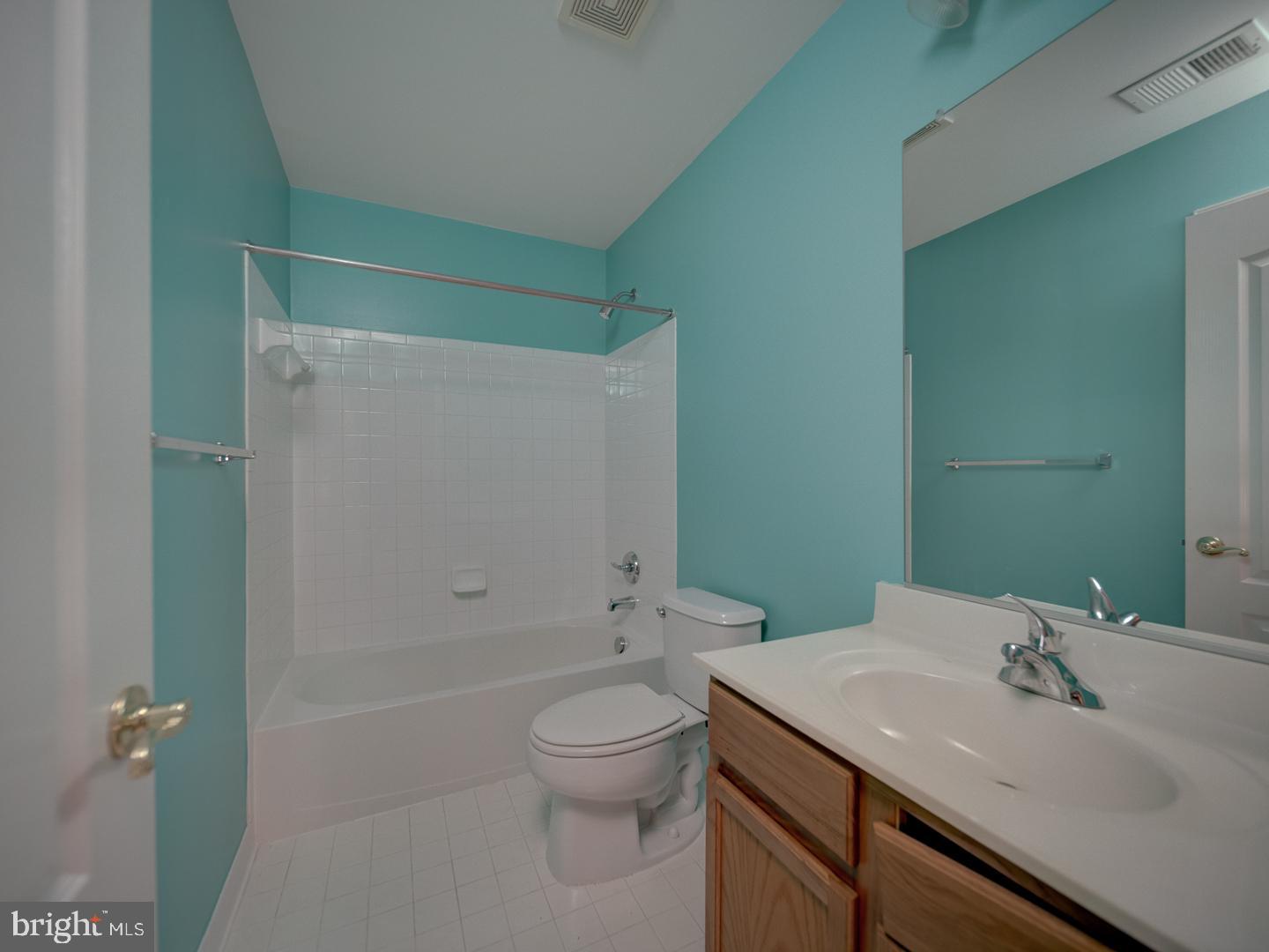 PINES OF LAUREL-PLAT 13- - Residential