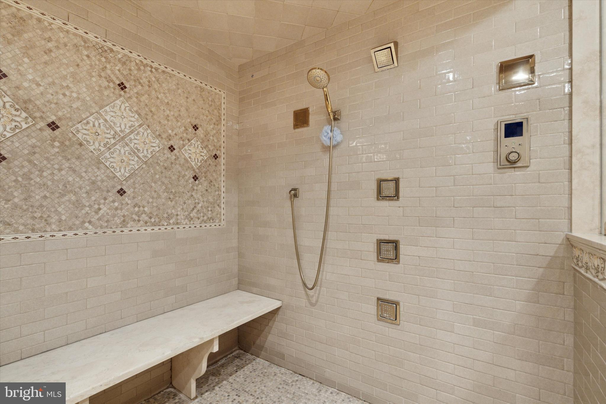 THE RESERVE - Residential