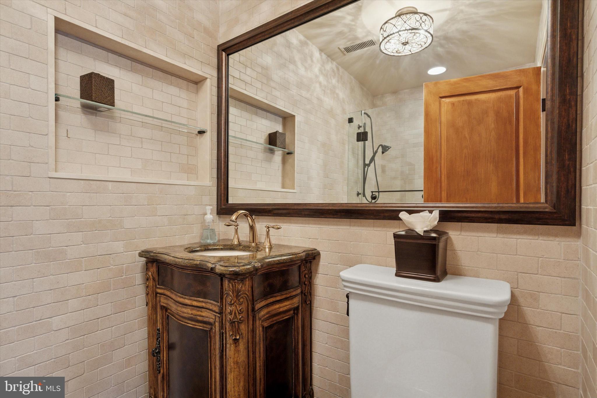 THE RESERVE - Residential