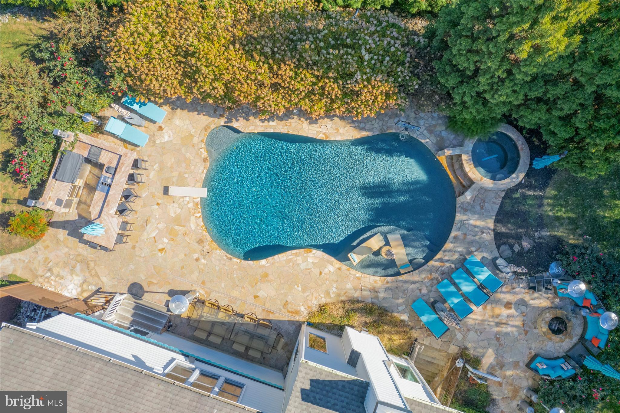 THE RESERVE - Residential