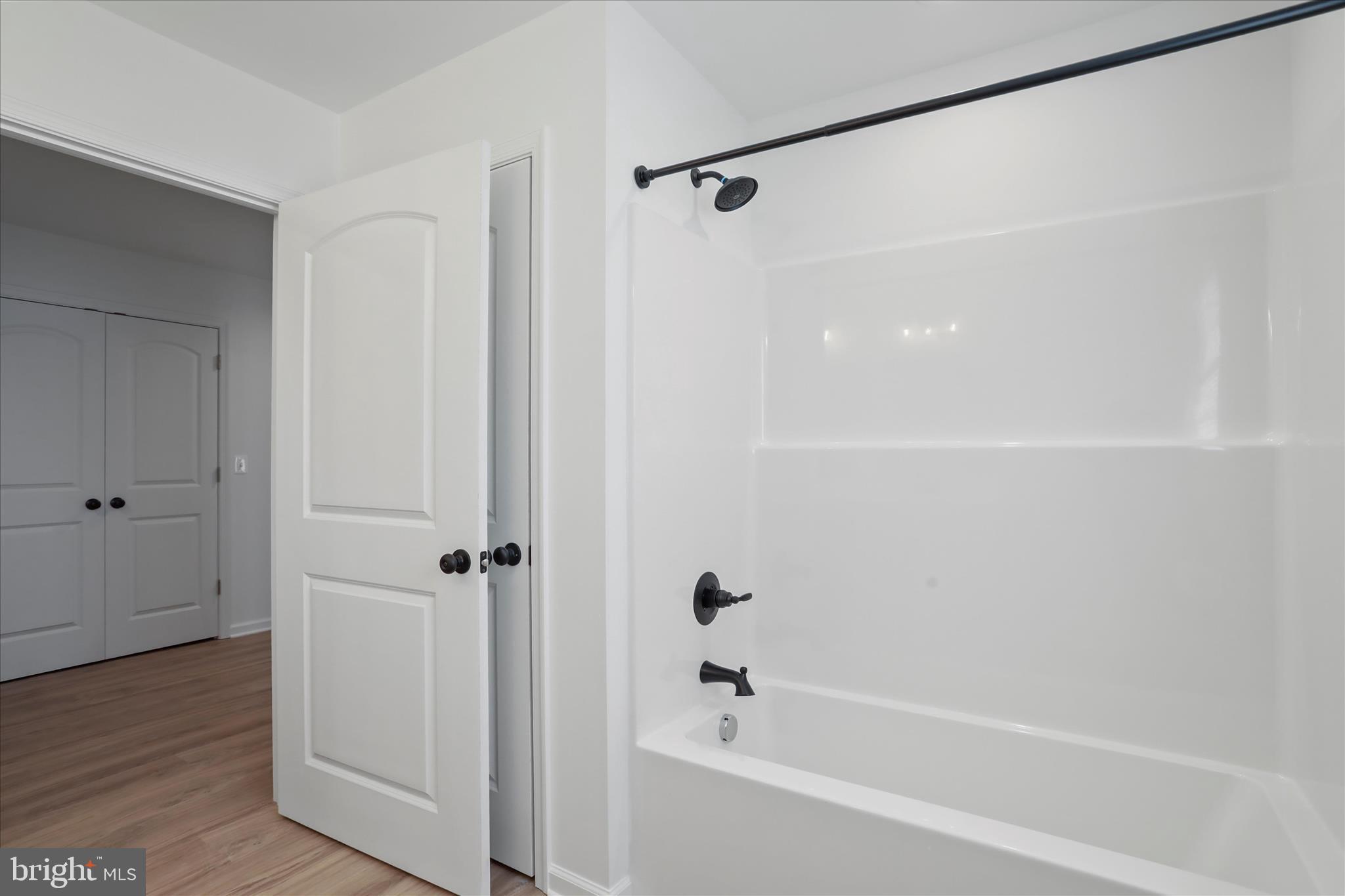 STONEY CREEK - Residential Lease