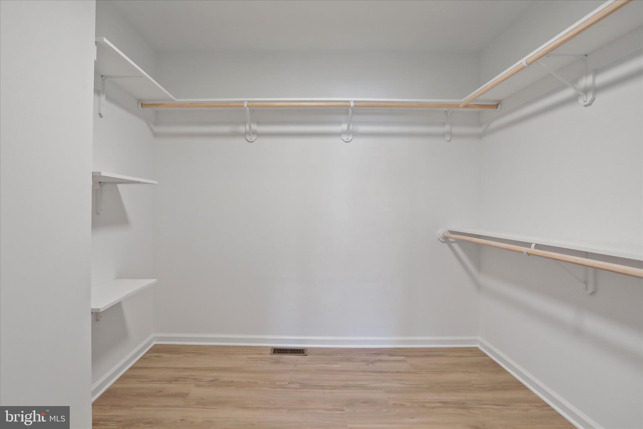 STONEY CREEK - Residential Lease