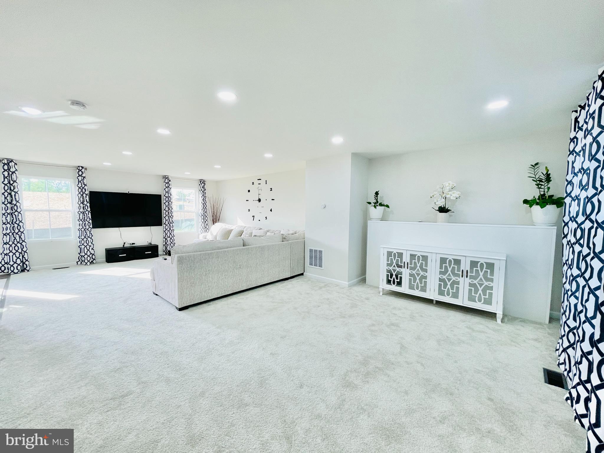 POTOMAC CHURCH FARMS - Residential Lease