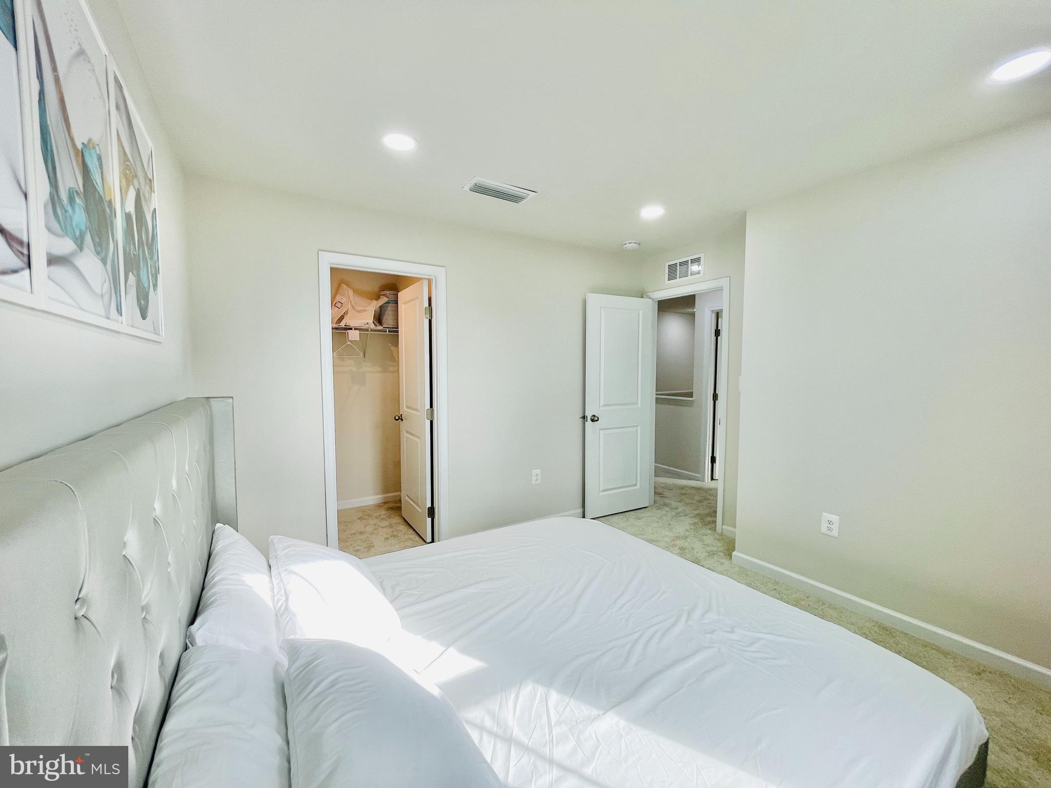 POTOMAC CHURCH FARMS - Residential Lease