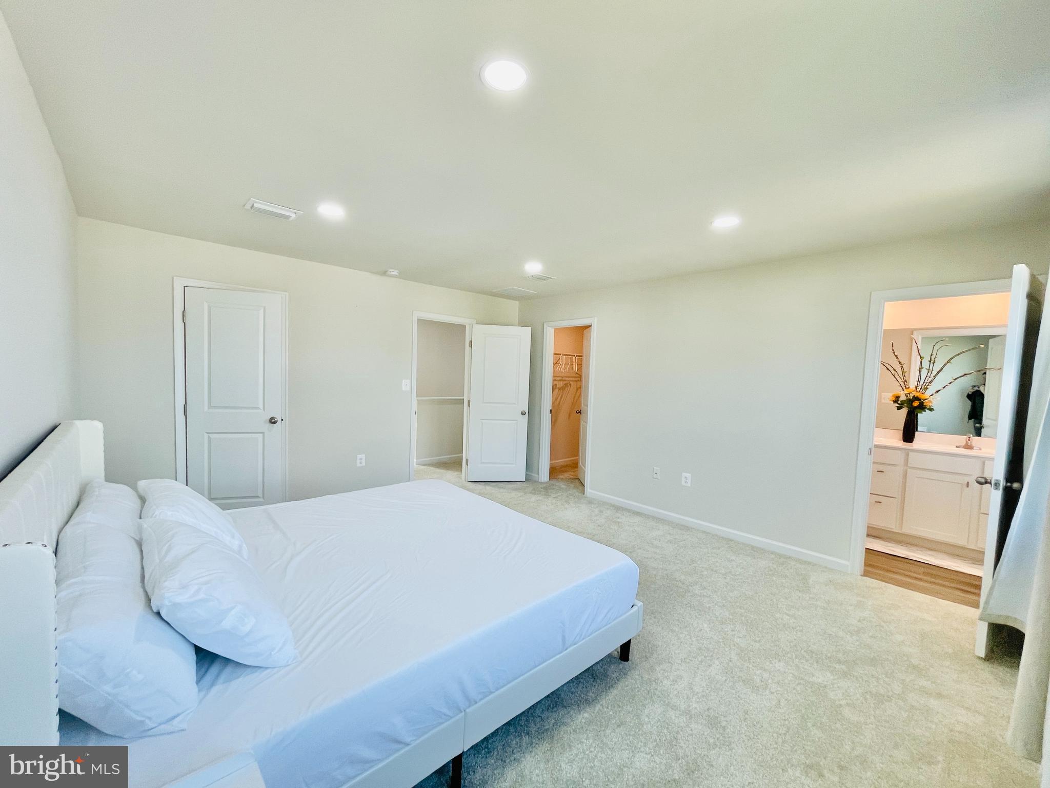 POTOMAC CHURCH FARMS - Residential Lease