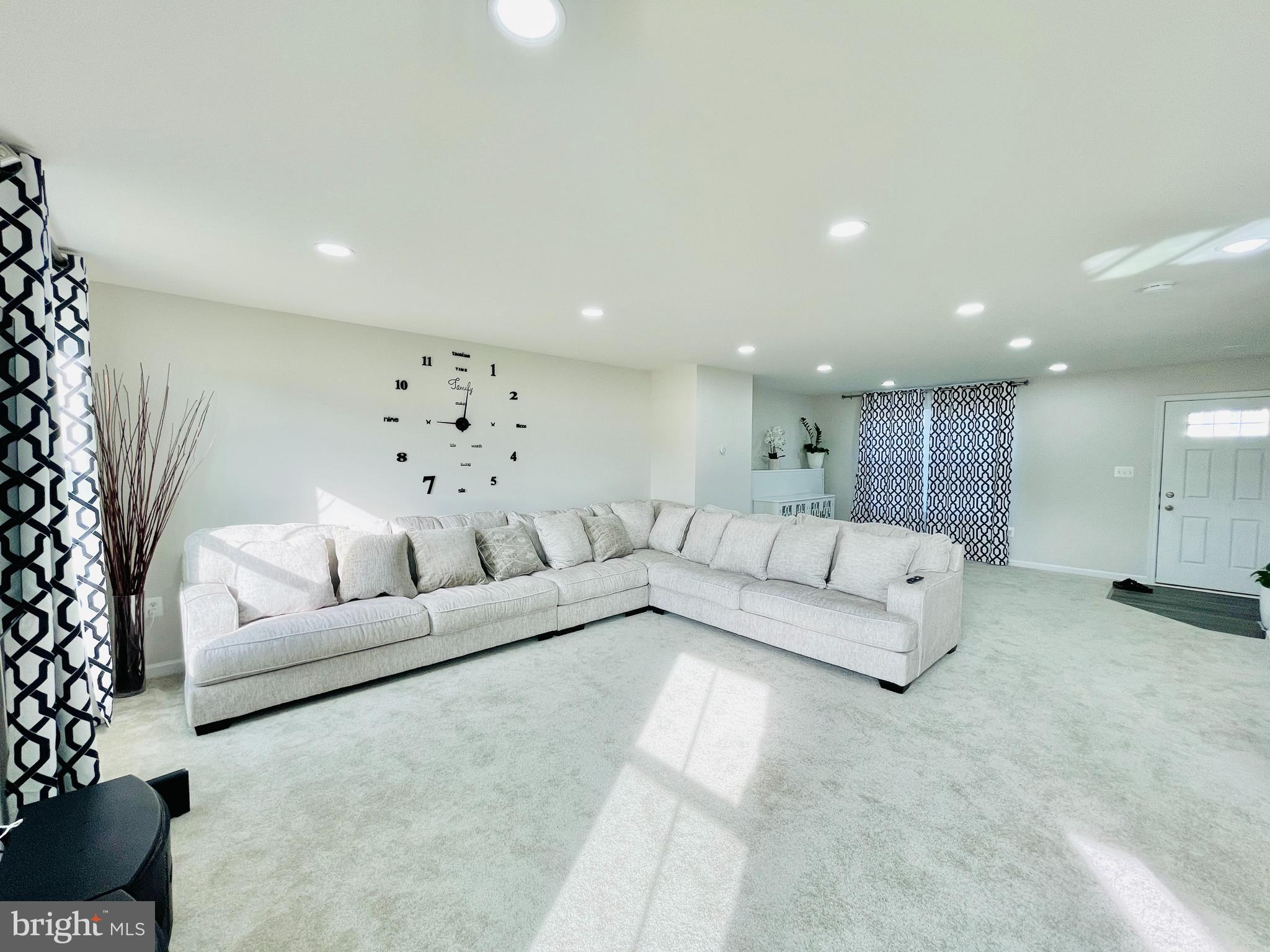 POTOMAC CHURCH FARMS - Residential Lease