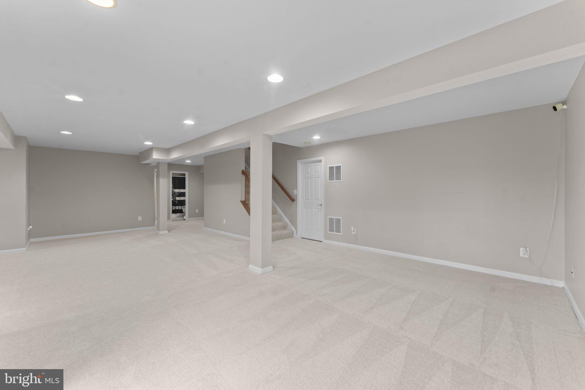 POTOMAC CREST - Residential