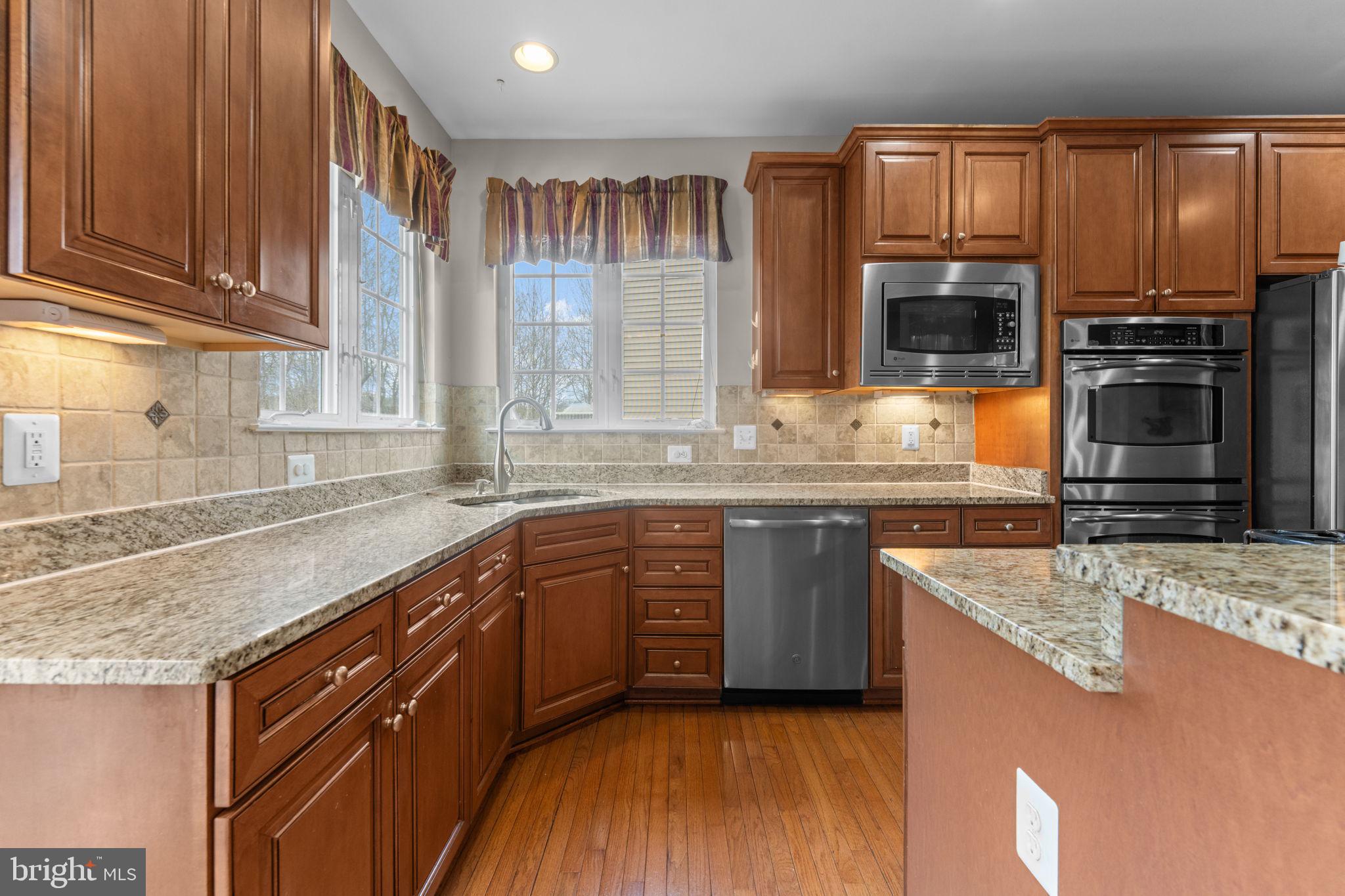 POTOMAC CREST - Residential