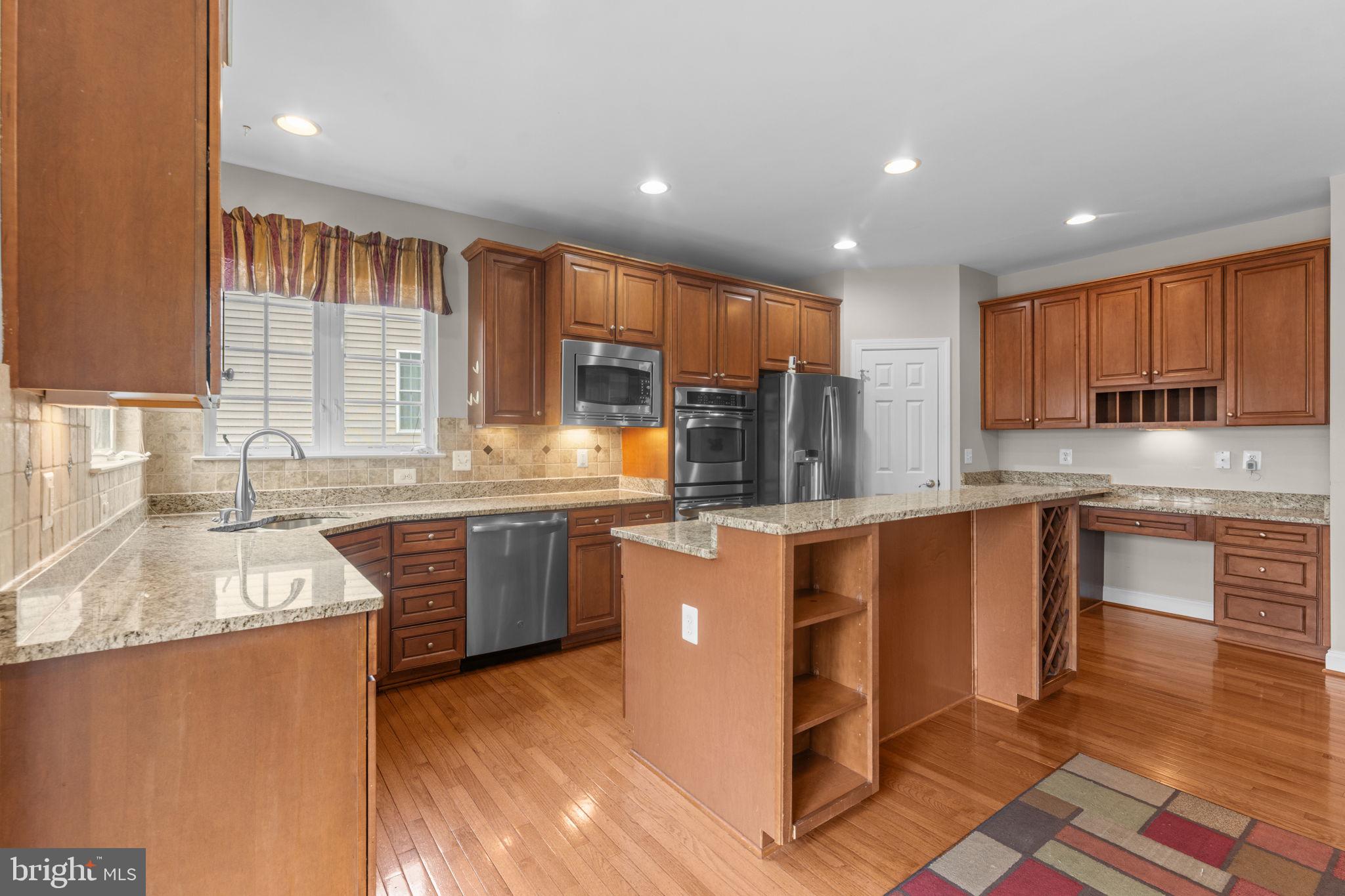 POTOMAC CREST - Residential