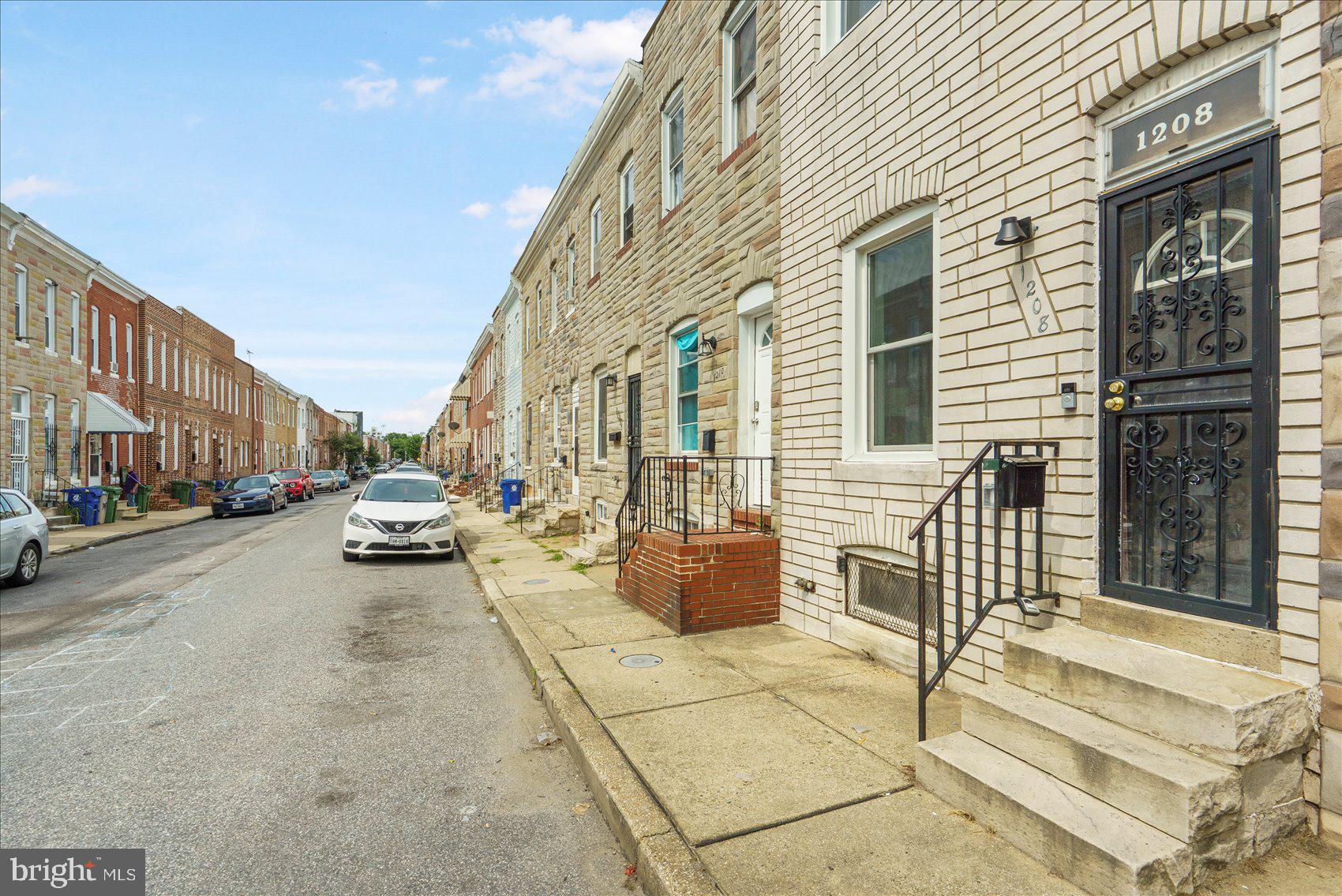 1208 GLYNDON AVENUE